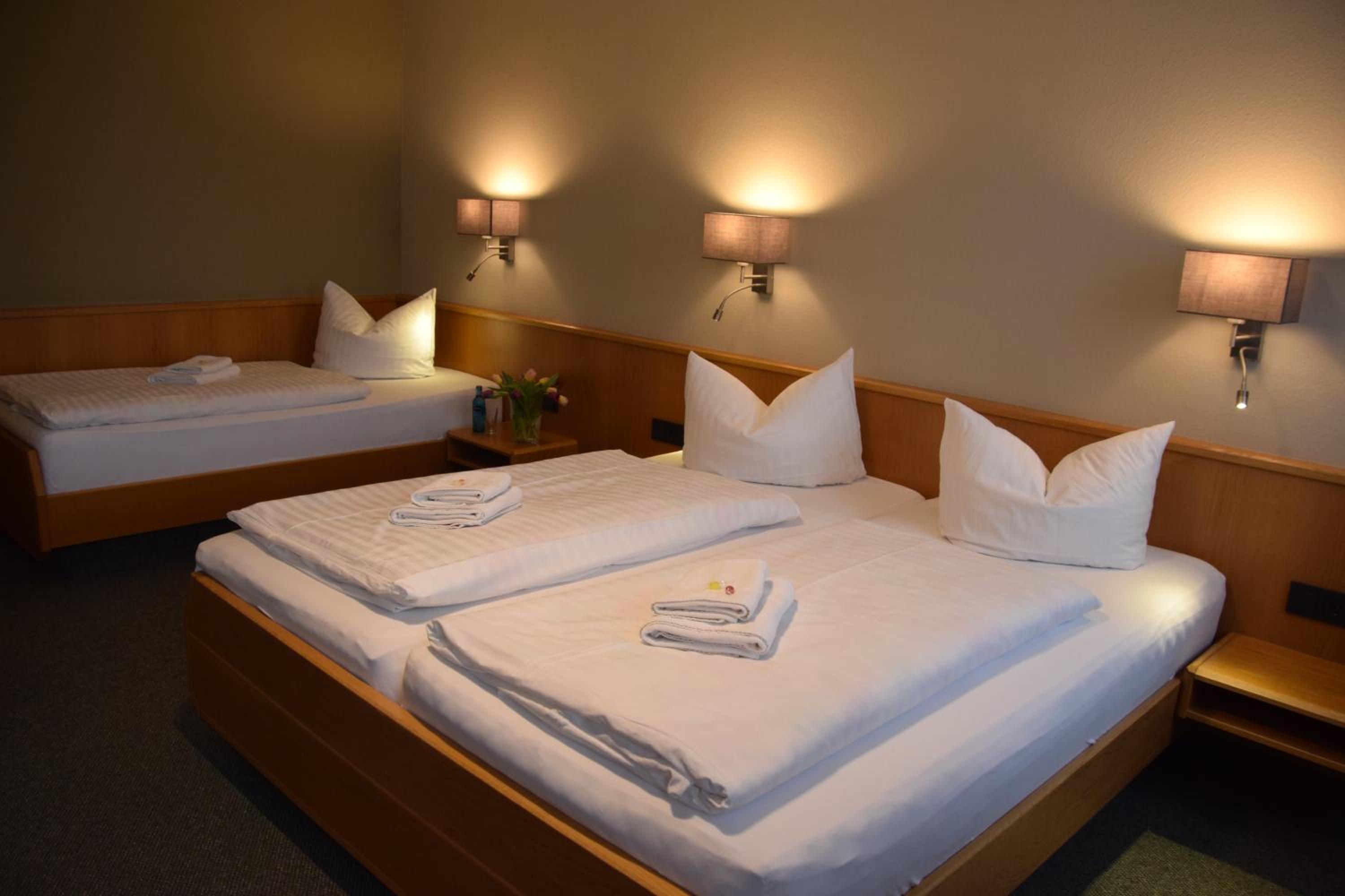 Standard Double Room - Photo 1