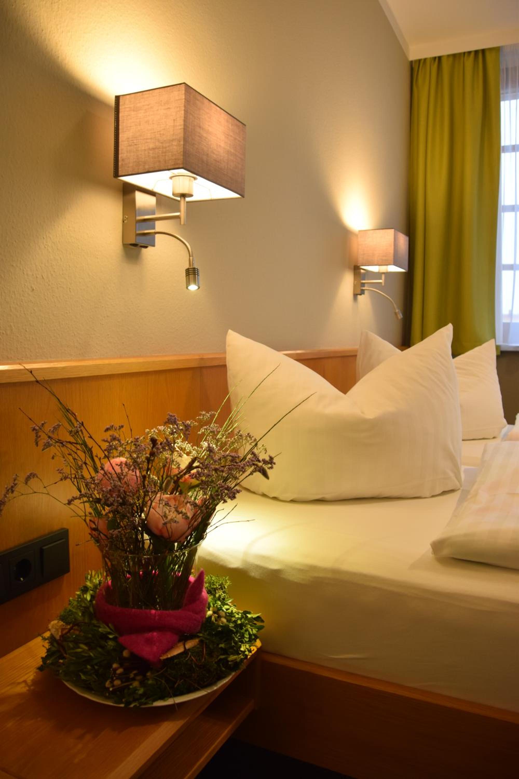 Standard Double Room - Photo 5