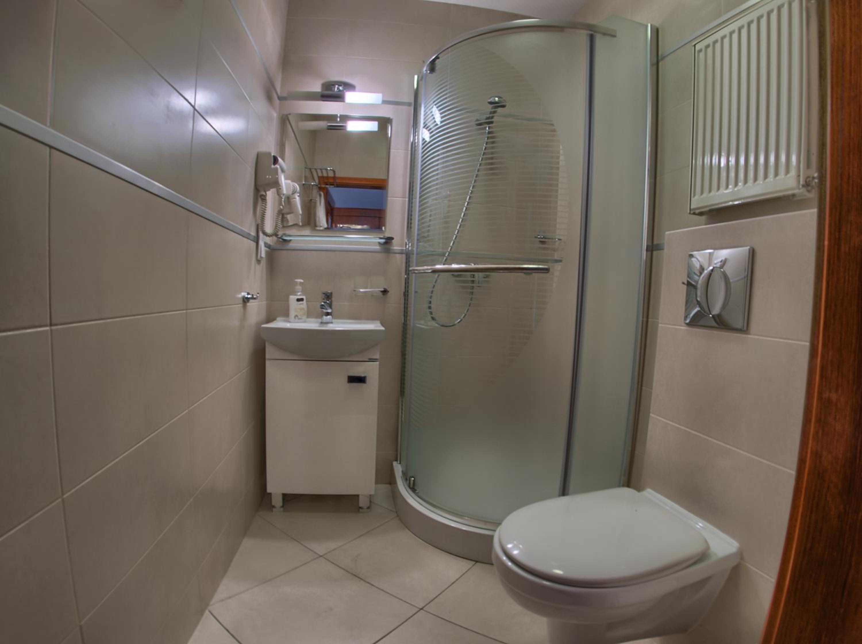 Small Double Room - Photo 3