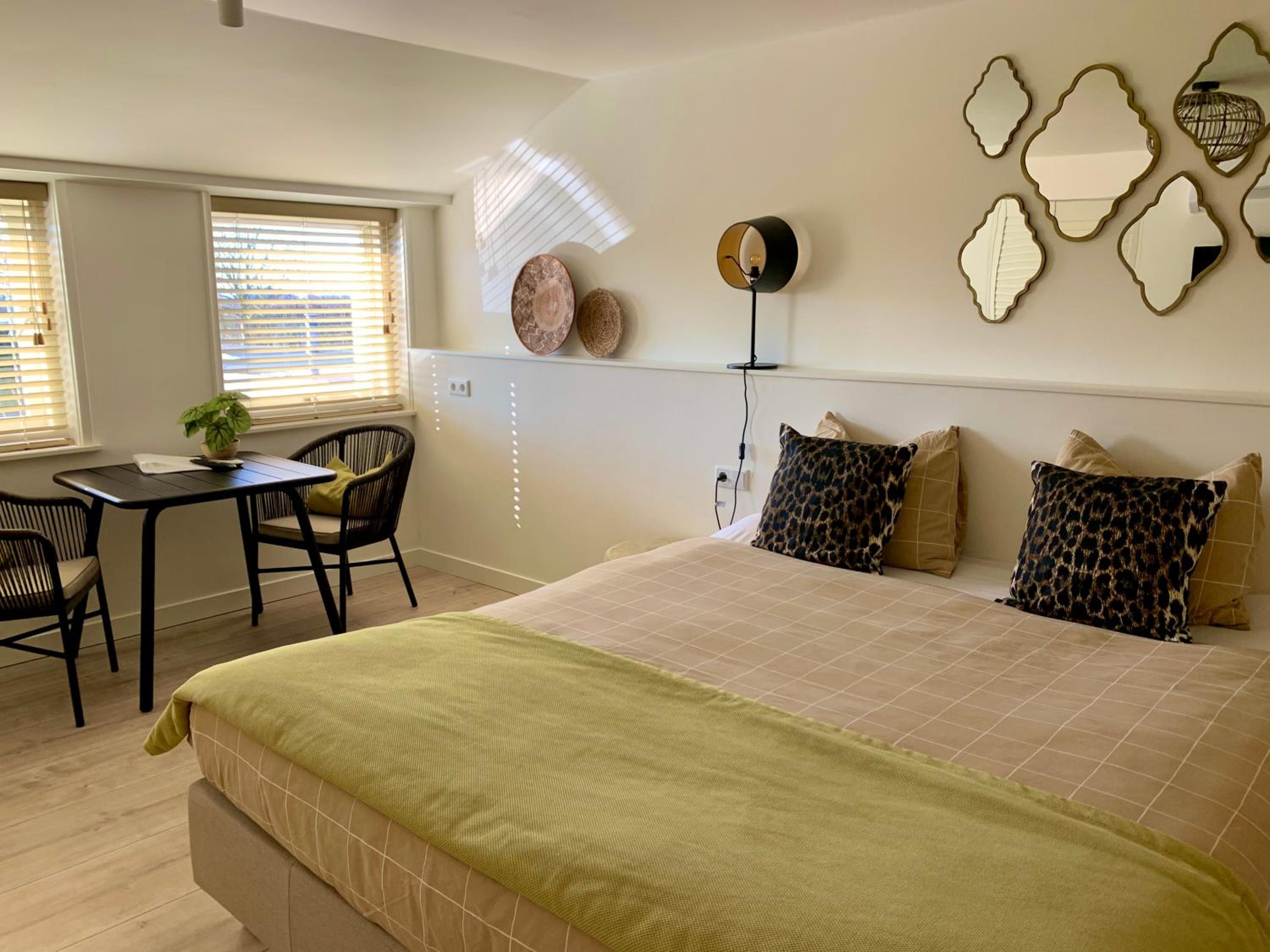 Double Room with Pool View photo 1