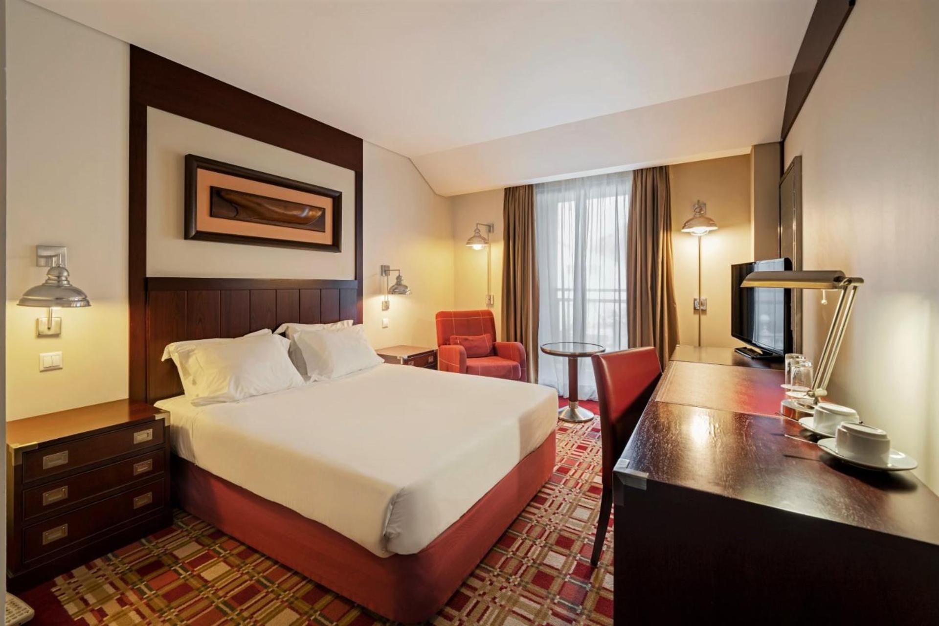 Standard Double or Twin Room - Photo 3