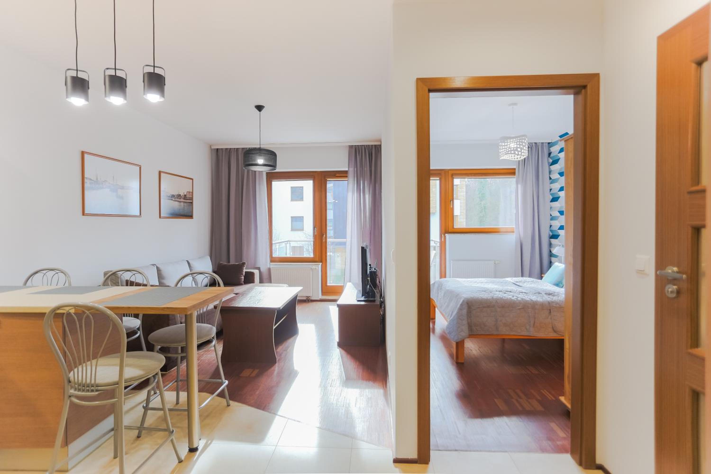 One-Bedroom Apartment