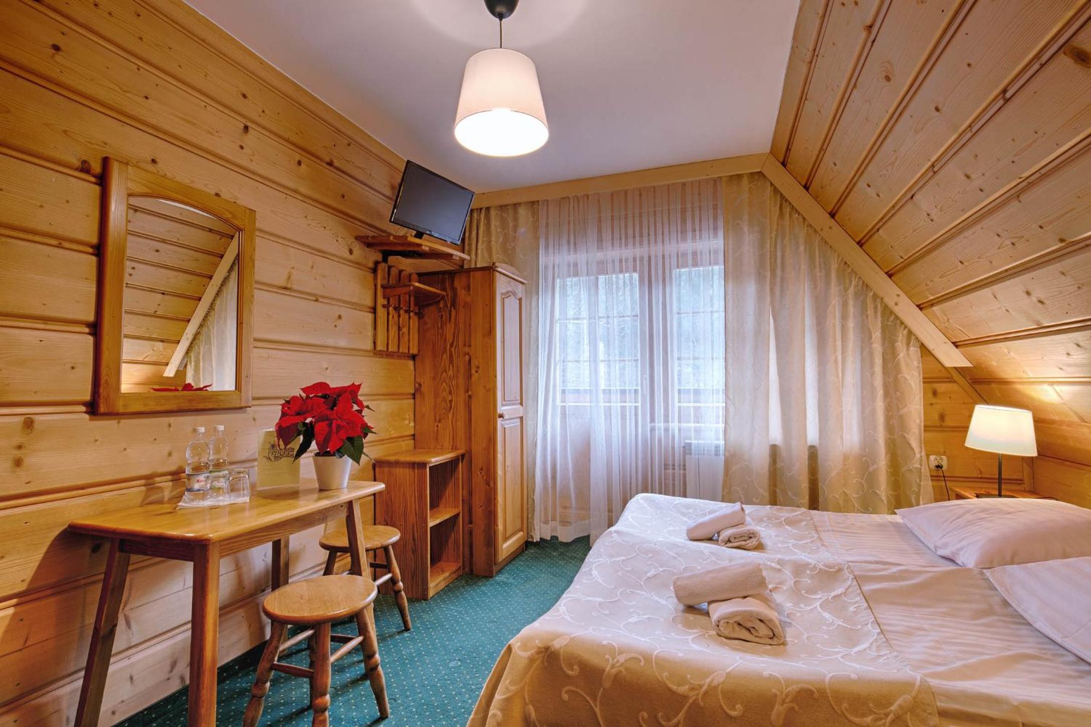 Double Room with Balcony - Photo 14