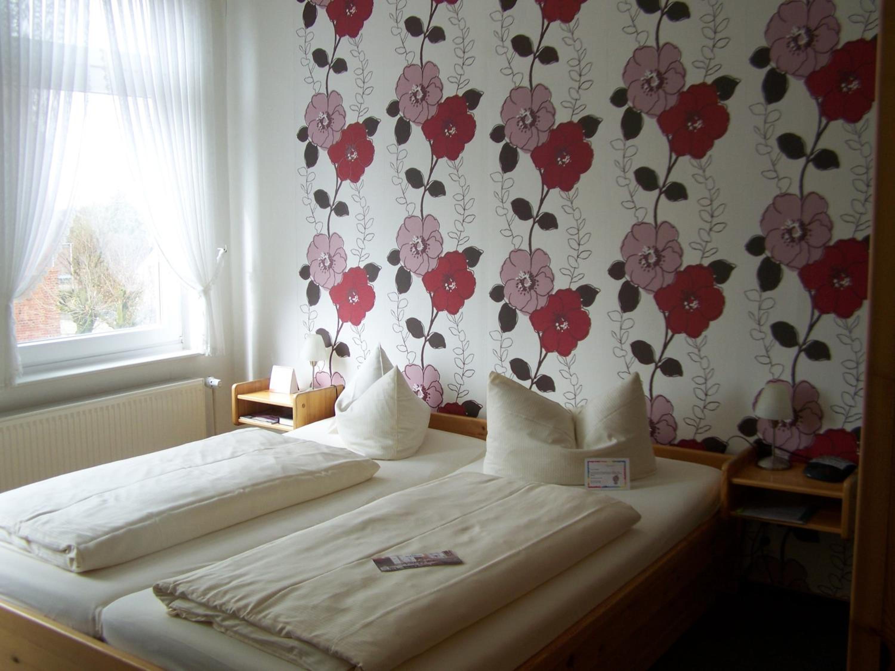 Double Room - Photo 16