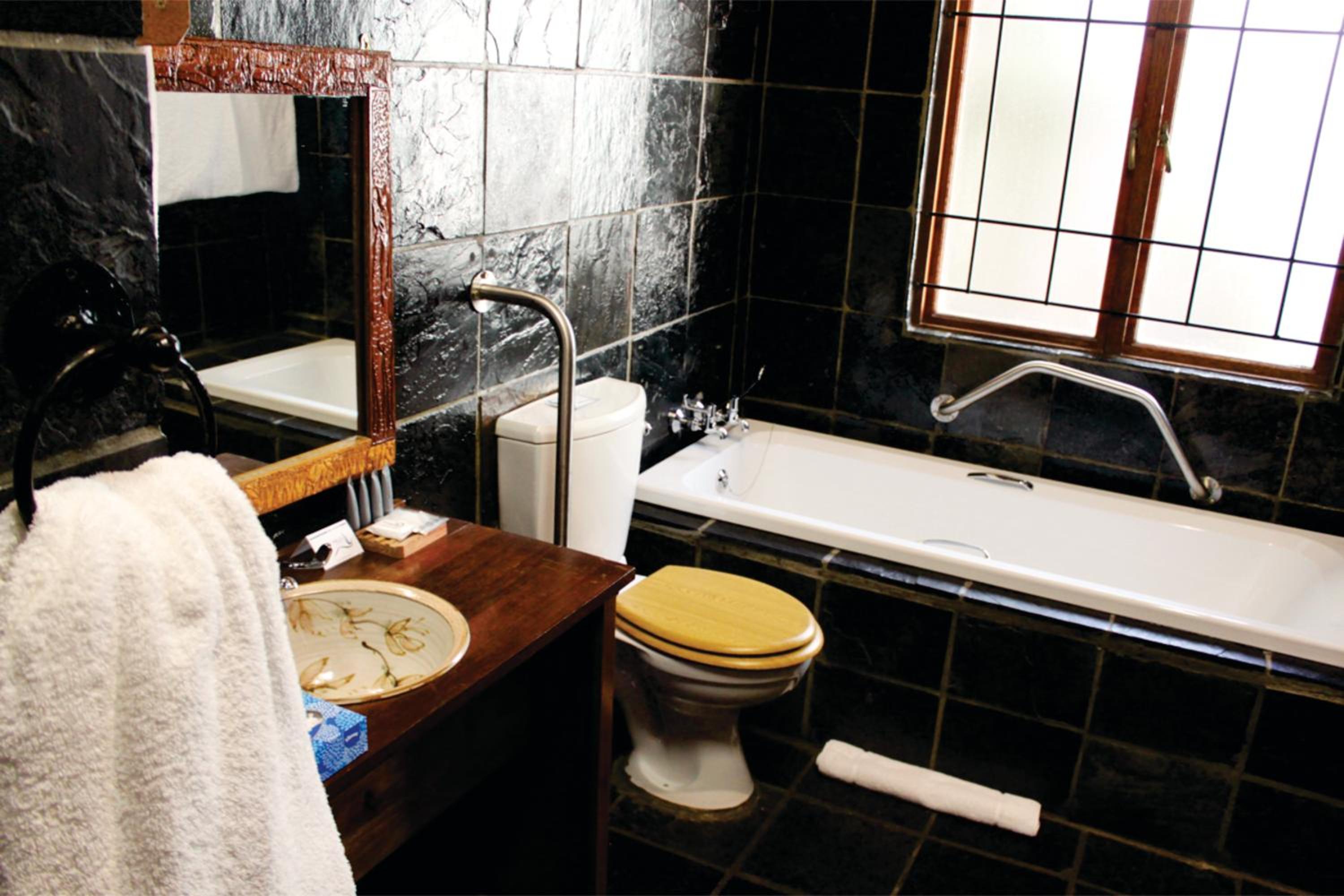 Deluxe Double or Twin Room - Photo 4