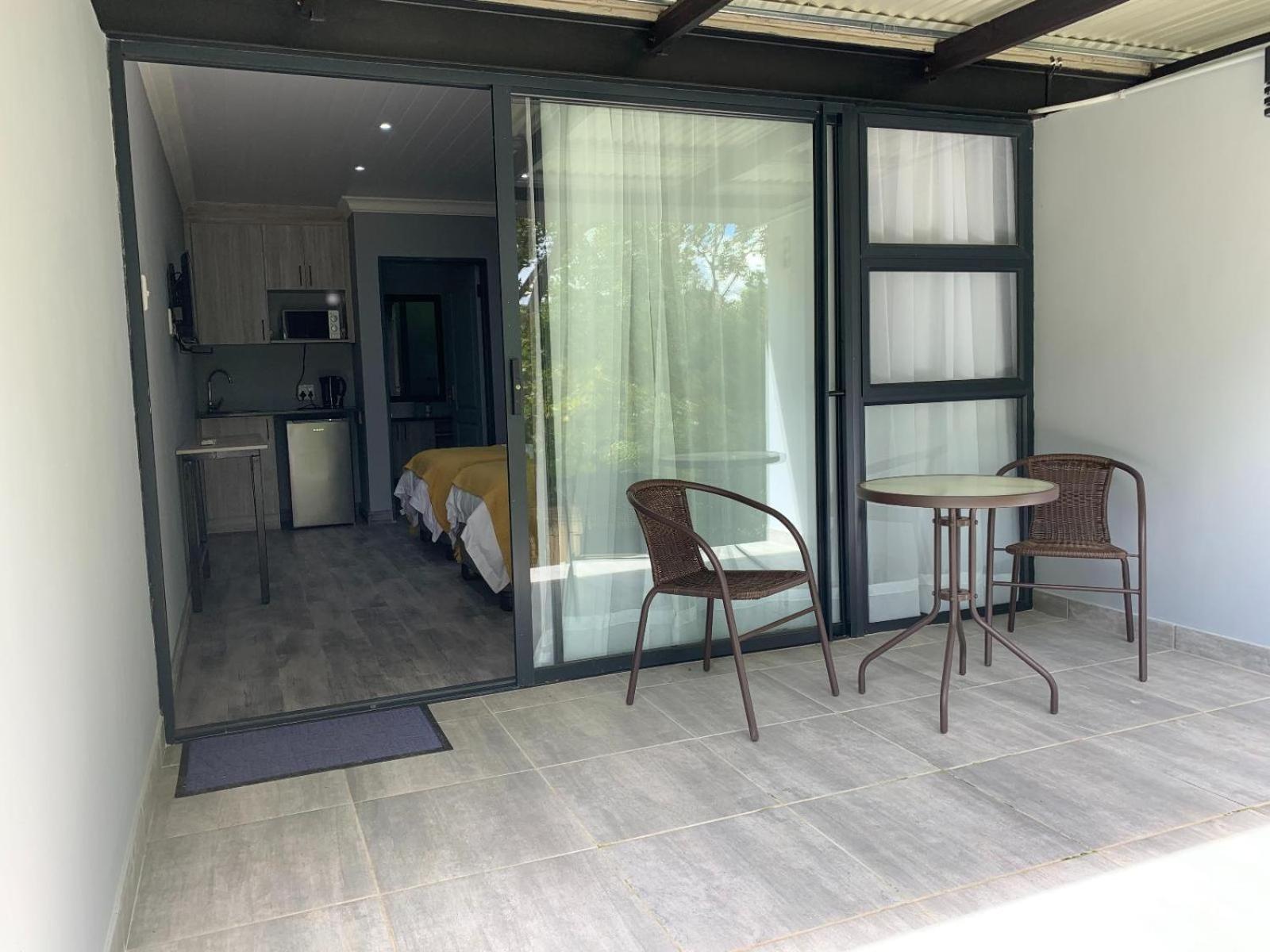Twin Room - Photo 6