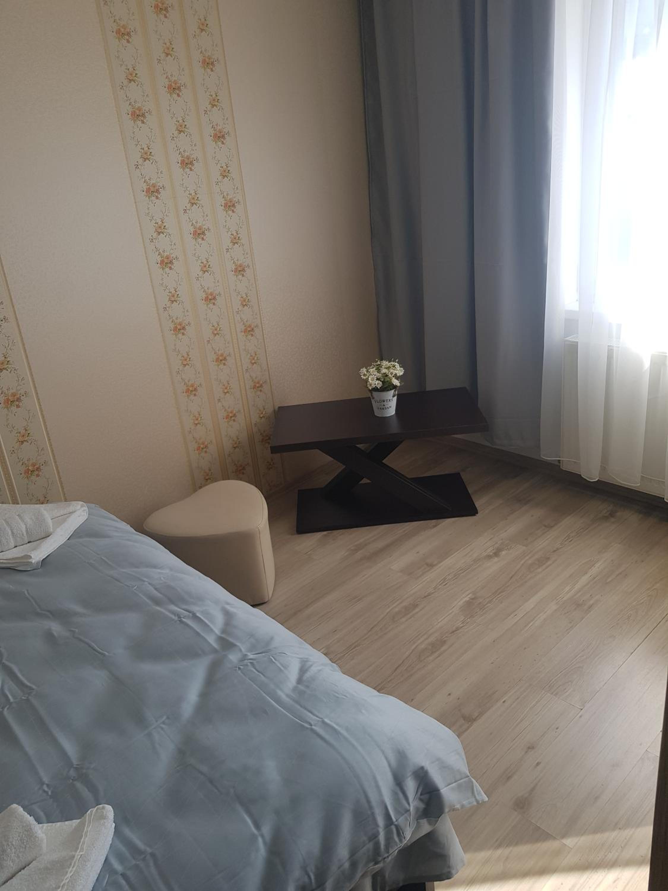 Two-Bedroom Apartment - Photo 21
