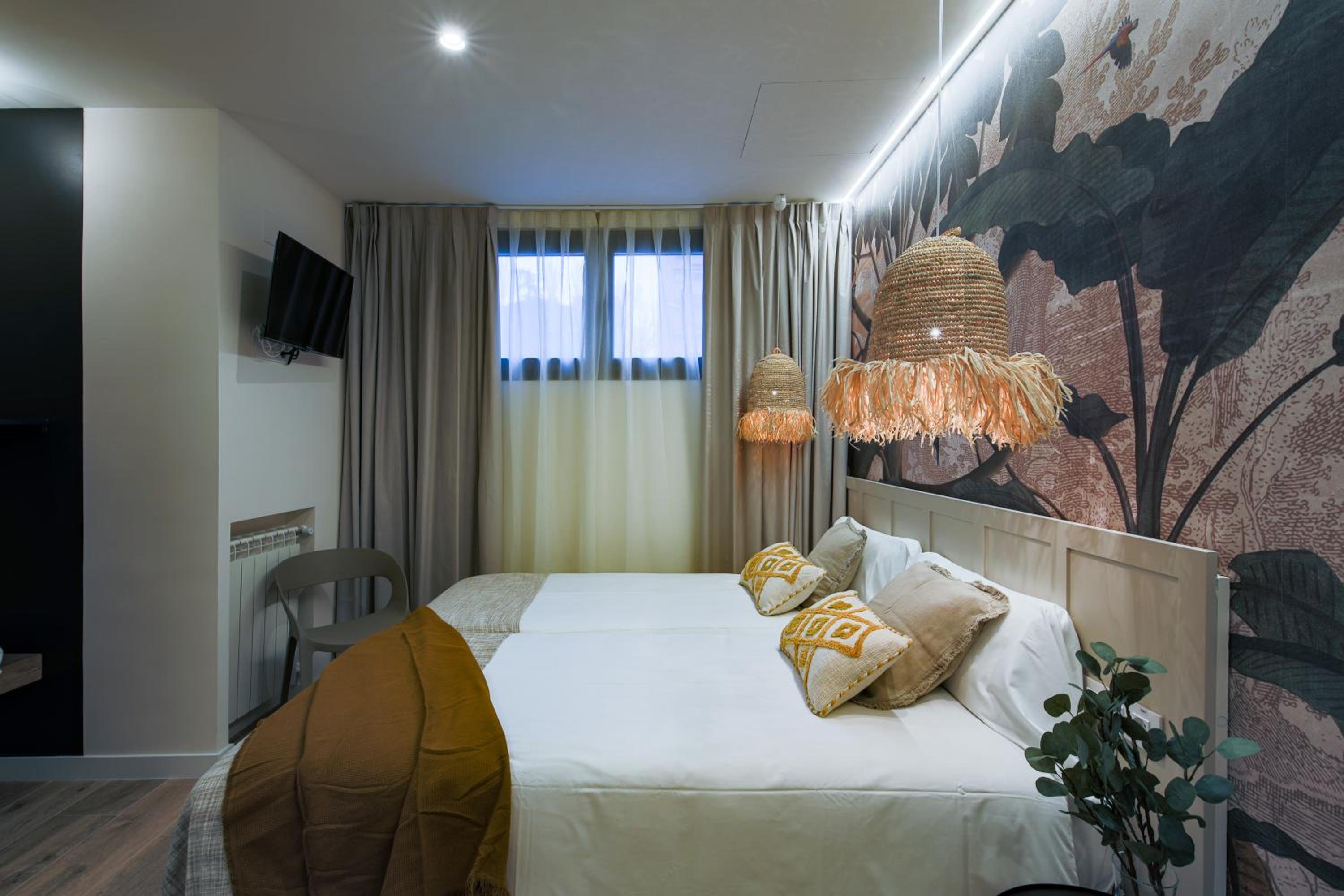 Twin Room - Photo 6
