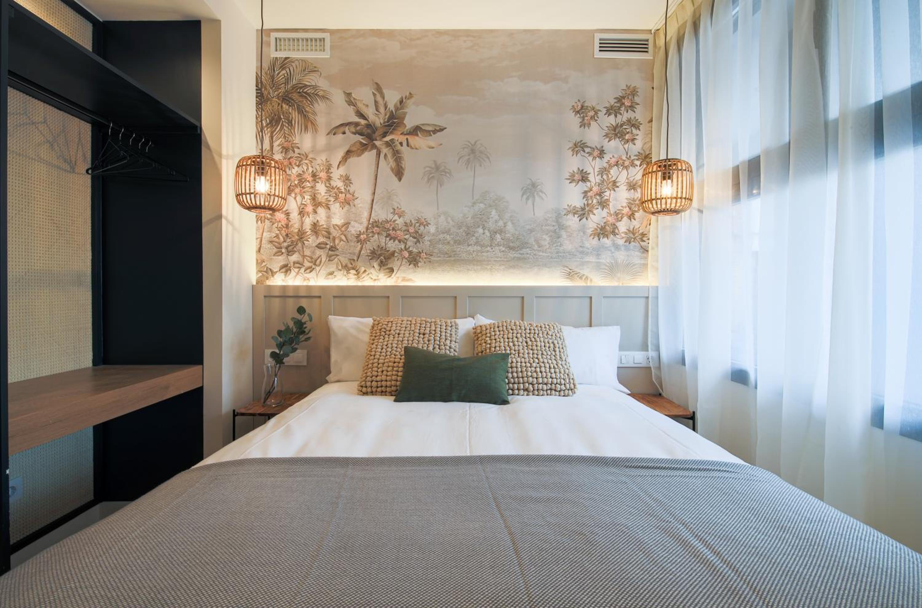 Double Room - Photo 16