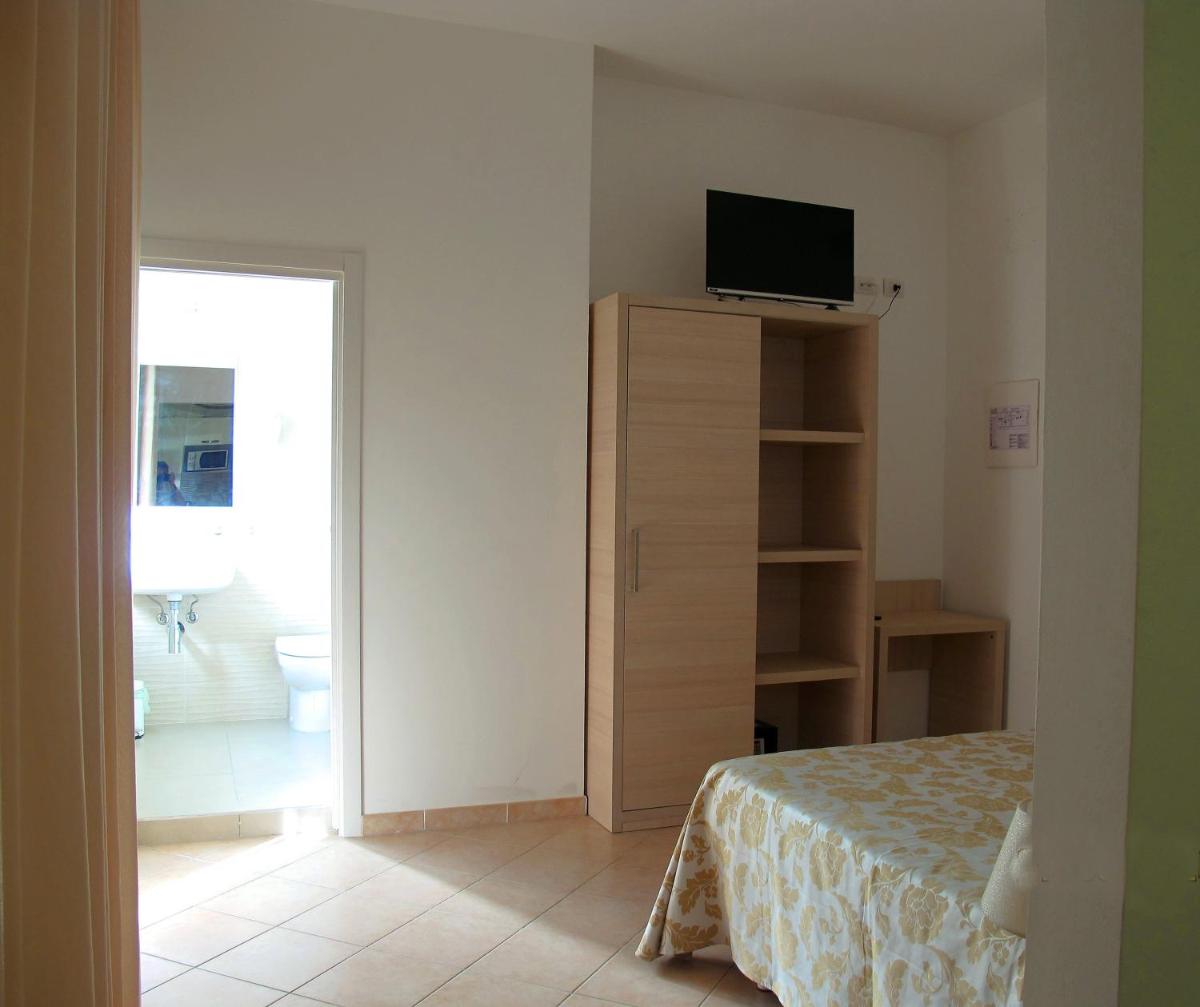 Double Room with Balcony and Sea View photo 1