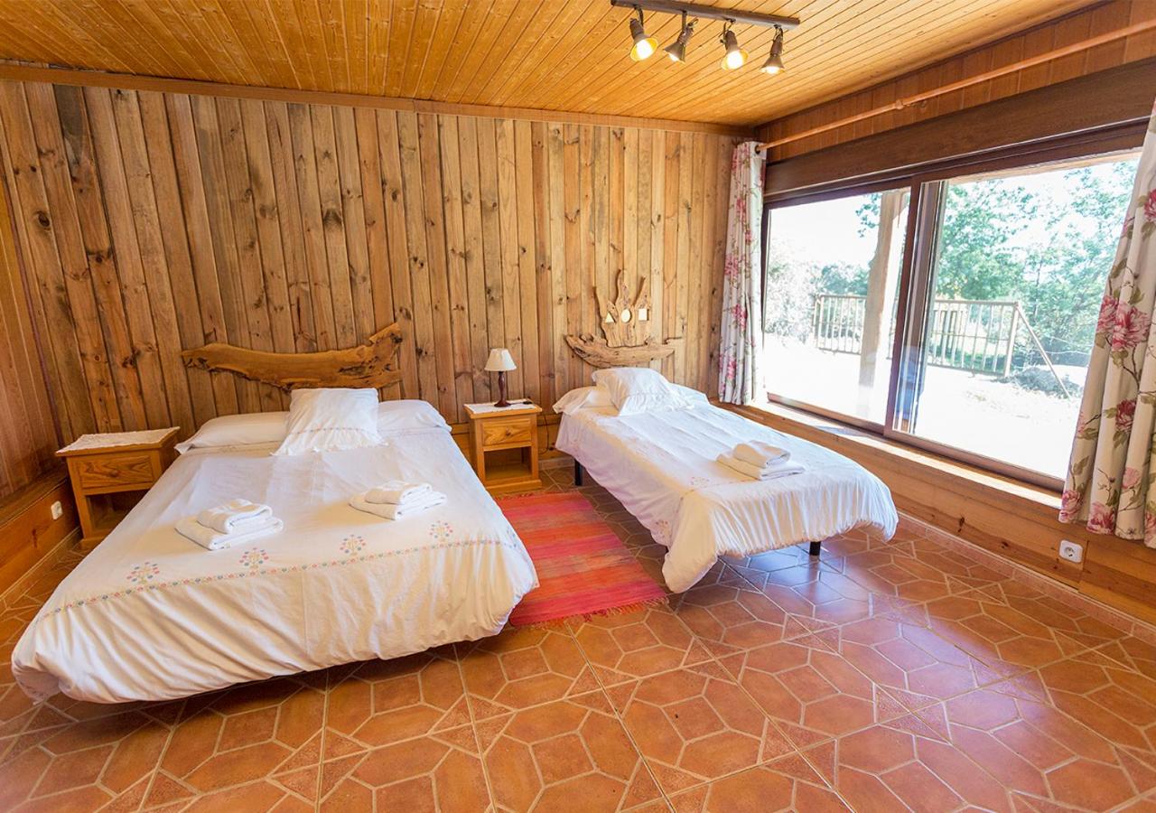Habitación Cuádruple con Vista al Jardín