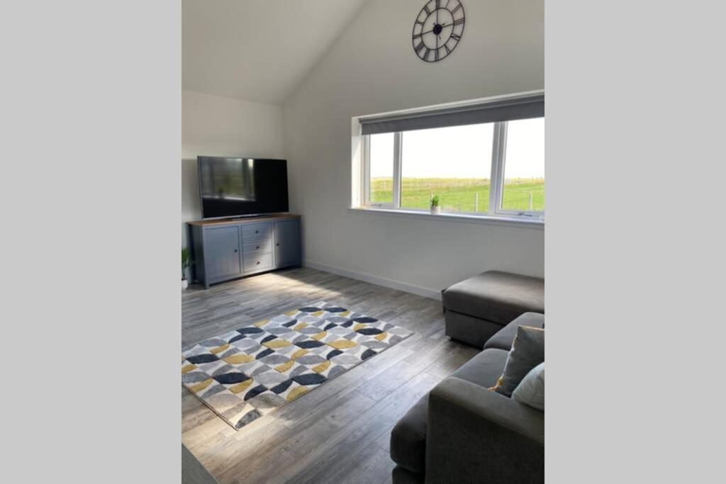 Two-Bedroom House photo 3