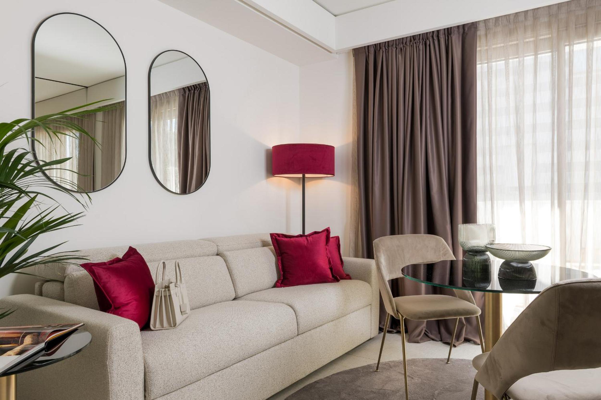 Executive Suite with Hot Tub