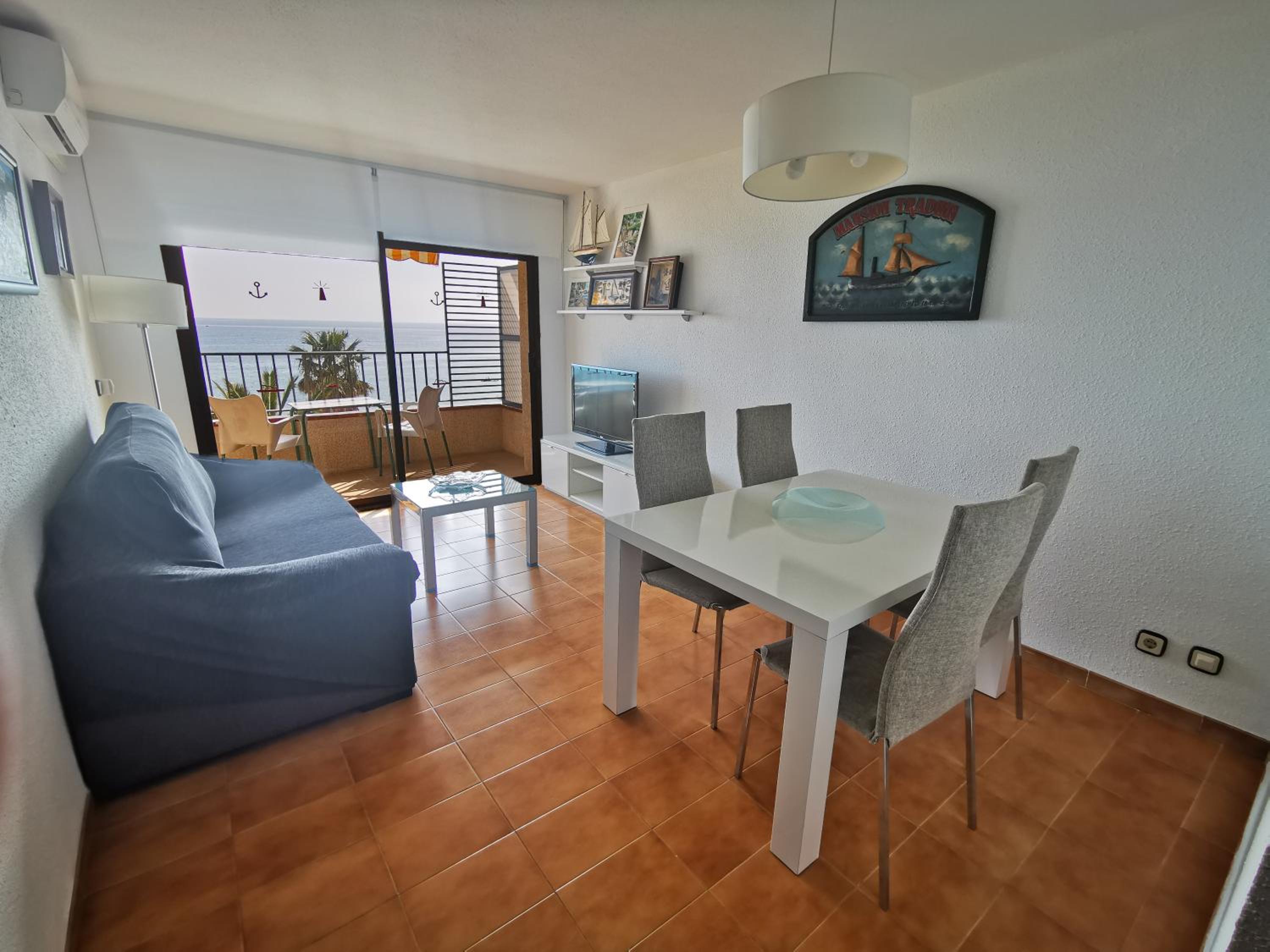 Two-Bedroom Apartment with Sea View (4 Adults) photo 3