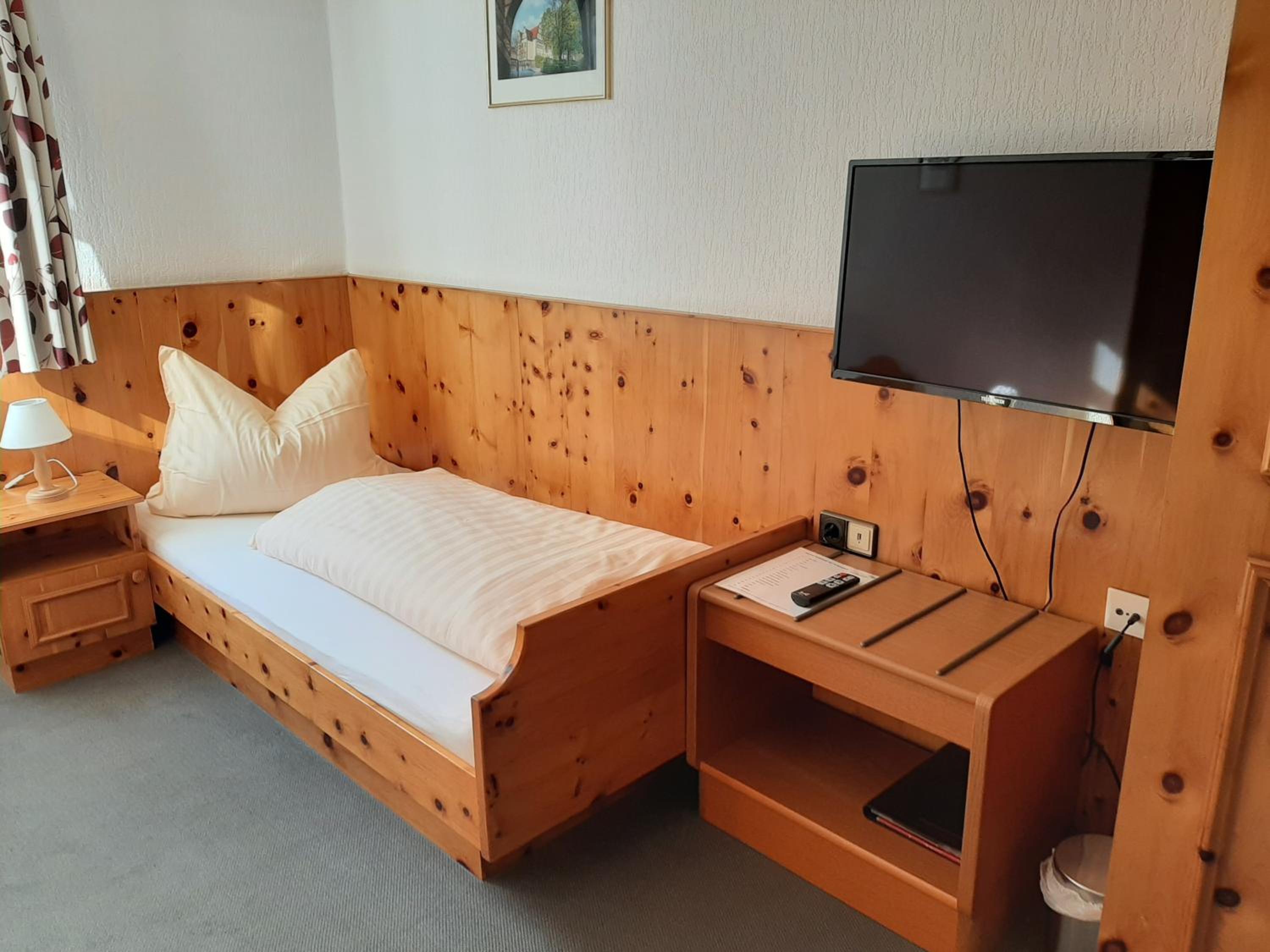Standard Single Room