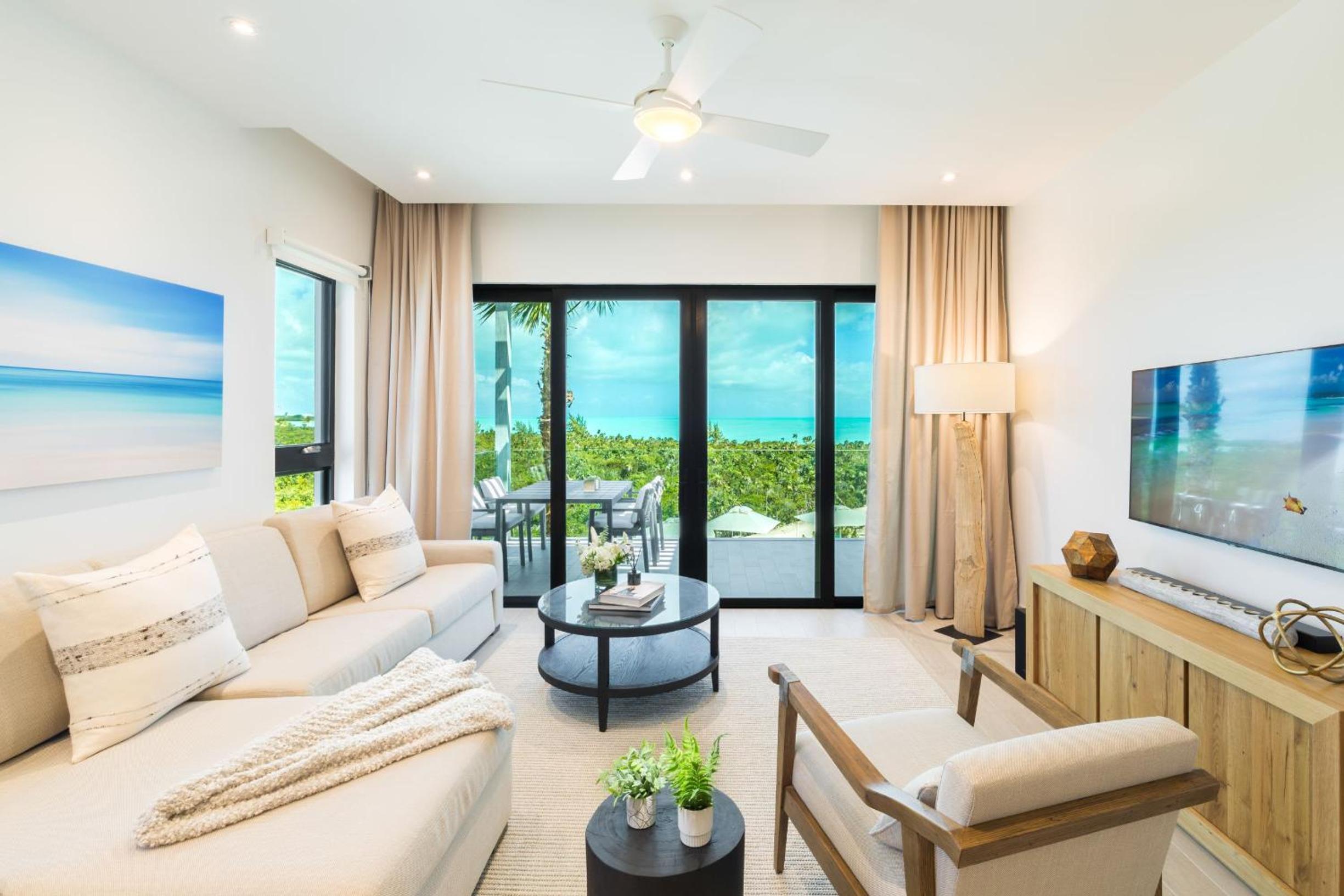 Two-Bedroom Apartment with Sea View - Photo 6