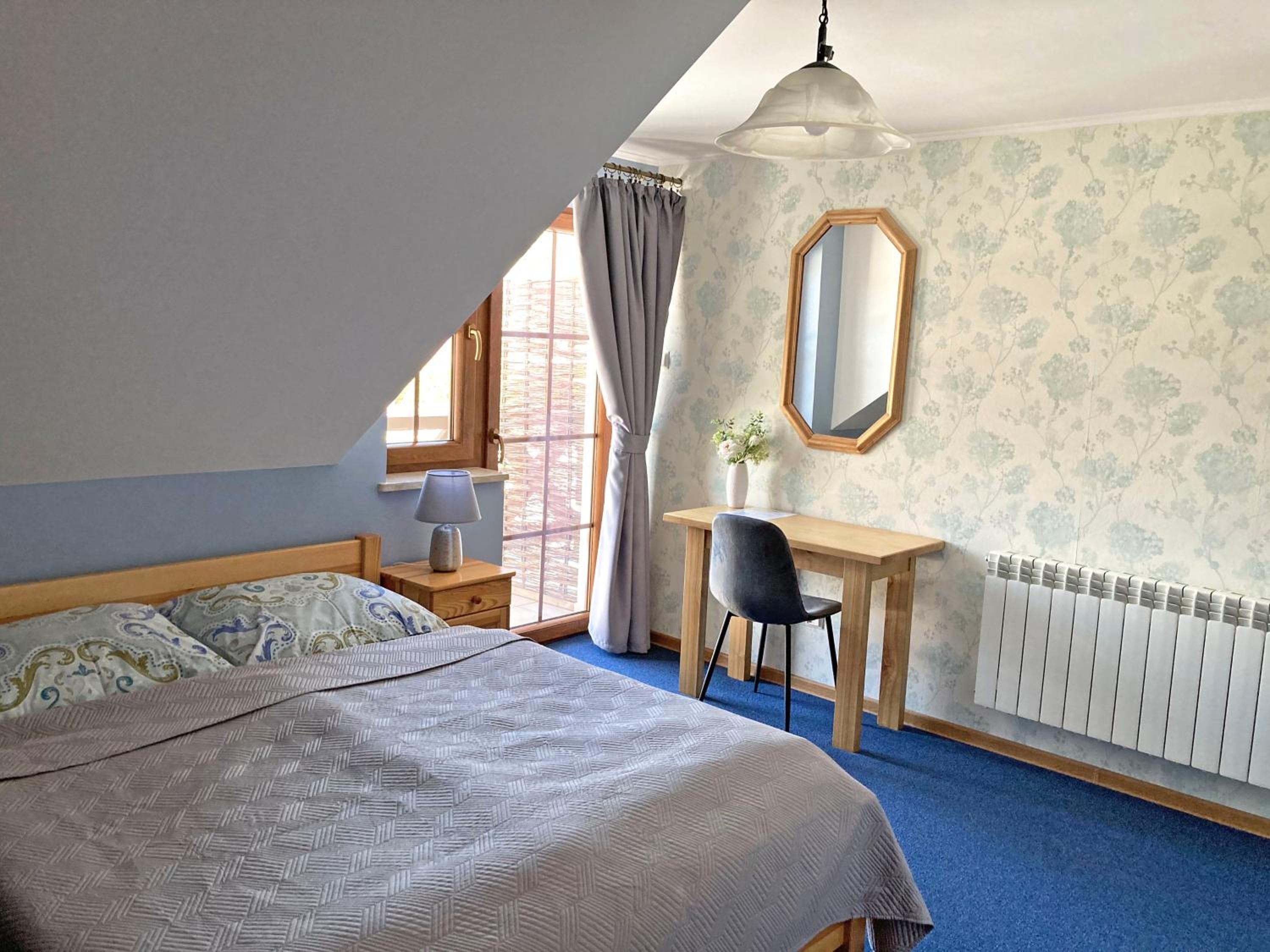 Double Room with Balcony - Photo 5