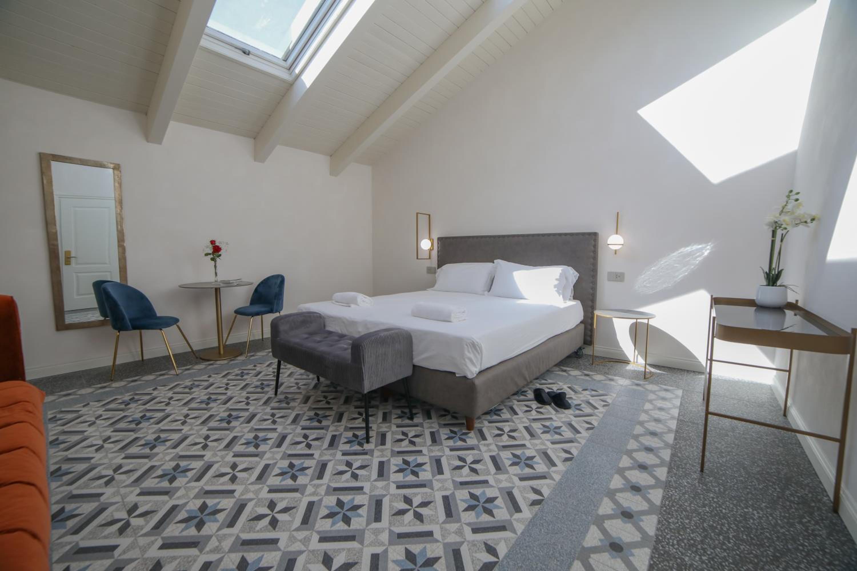 Double or Twin Room - Photo 1