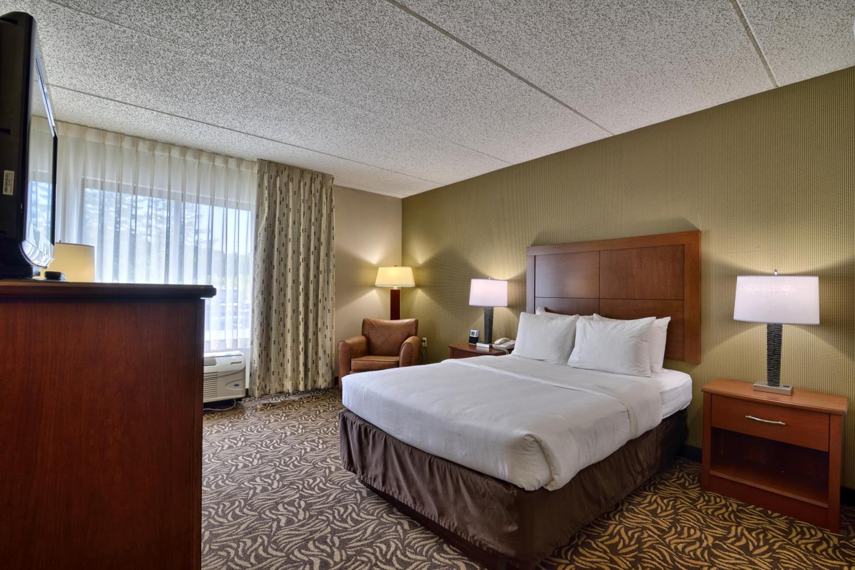 Double Room - Accessible/Non-Smoking - Photo 2