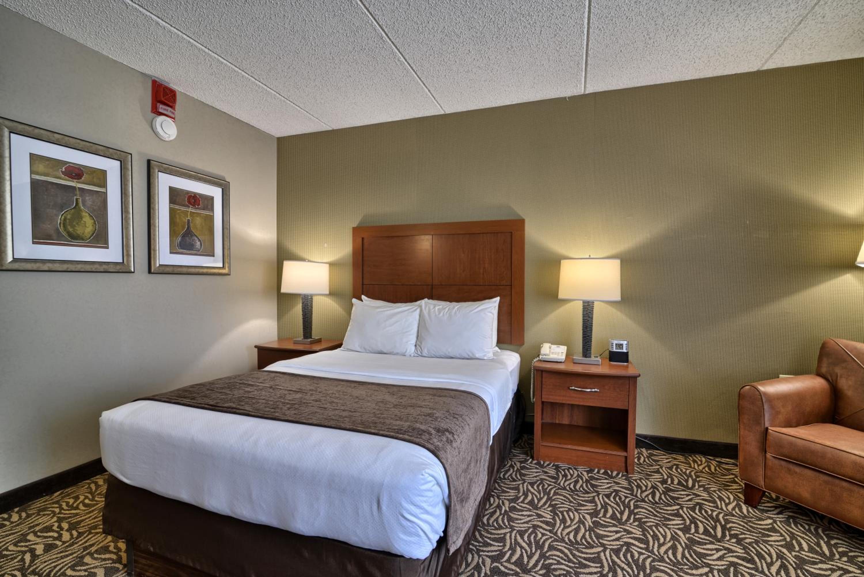 Double Room - Accessible/Non-Smoking - Photo 6