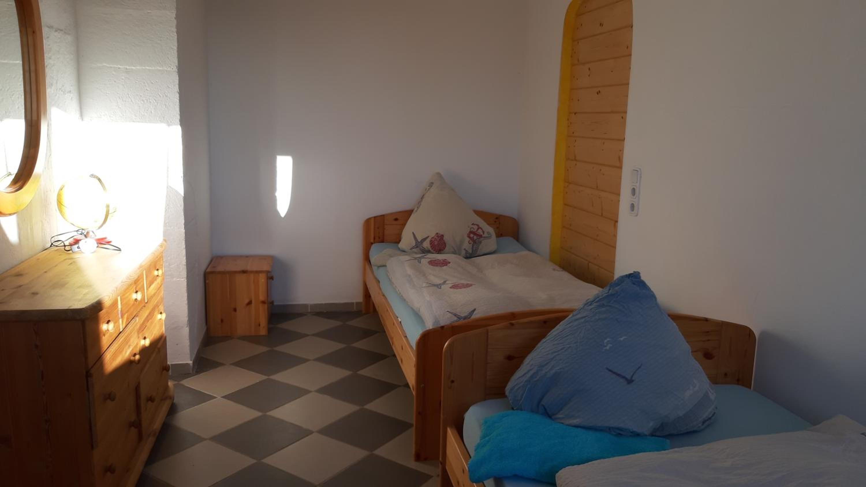 Two-Bedroom Apartment with Mountain View and Balcony photo 2
