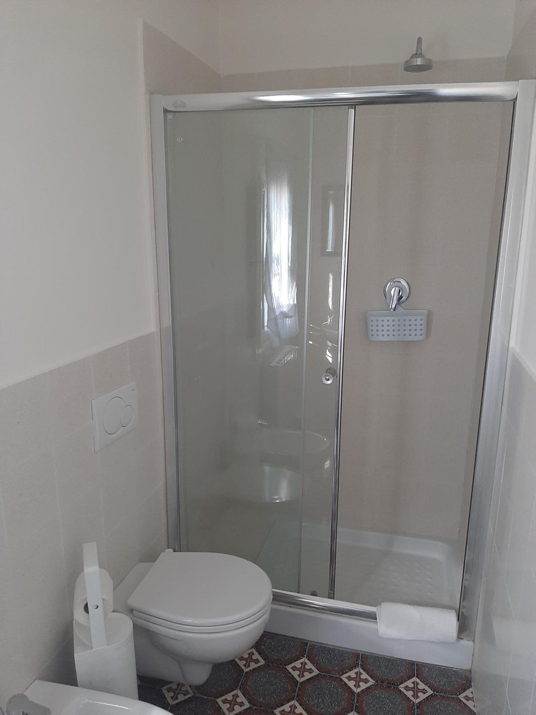 Double Room - Photo 29