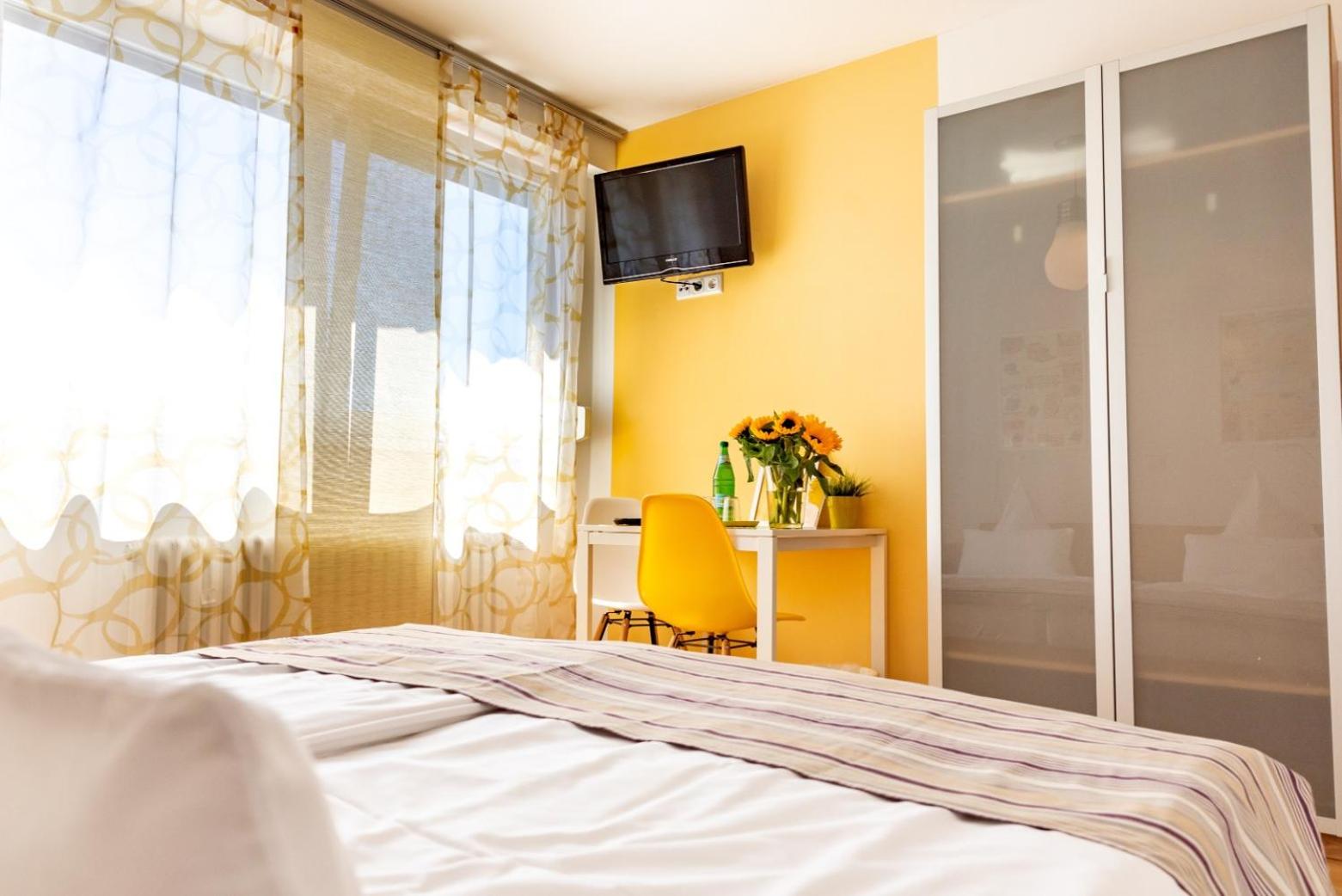 Standard Double Room - Photo 1