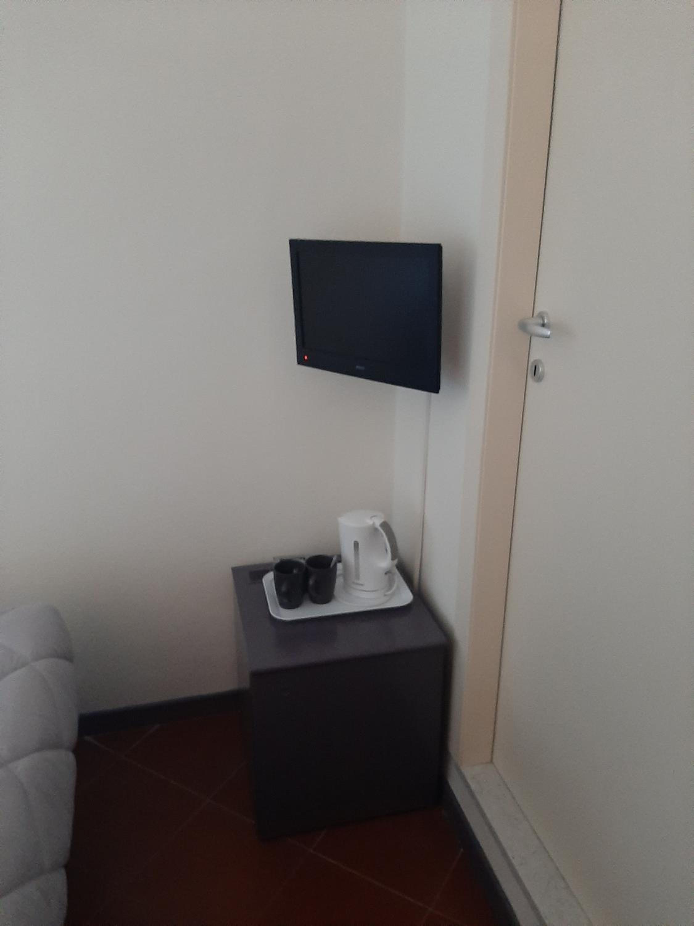 Double Room - Photo 22