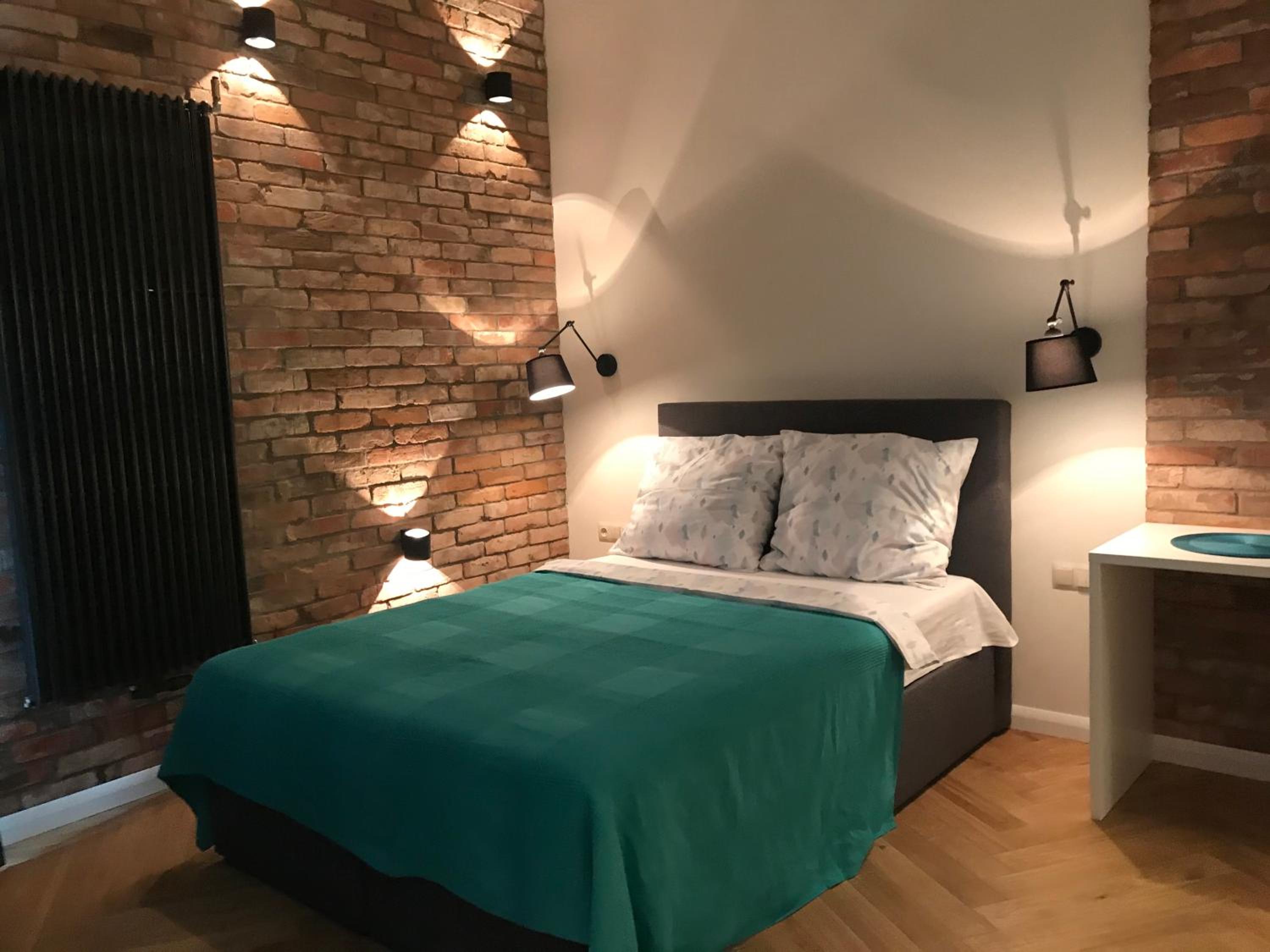 Studio Apartment with Mezzanine - Photo 7