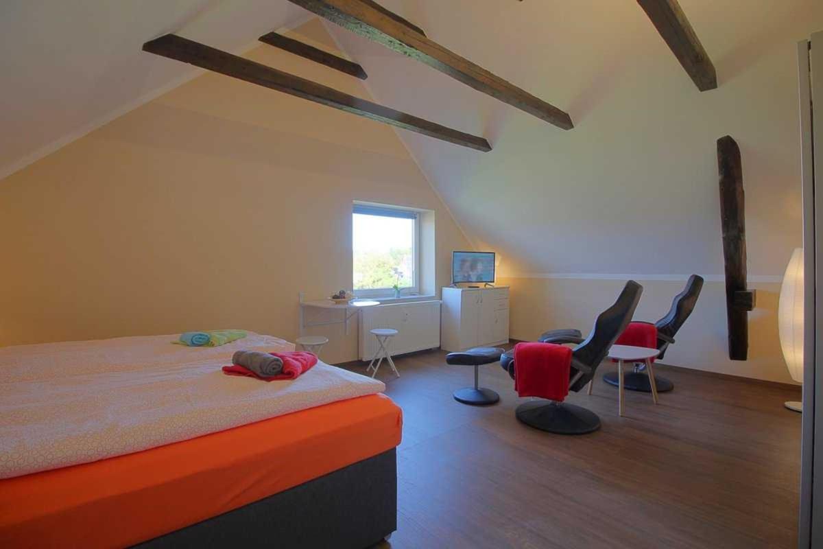 Double Room With Shared Bathroom photo 1