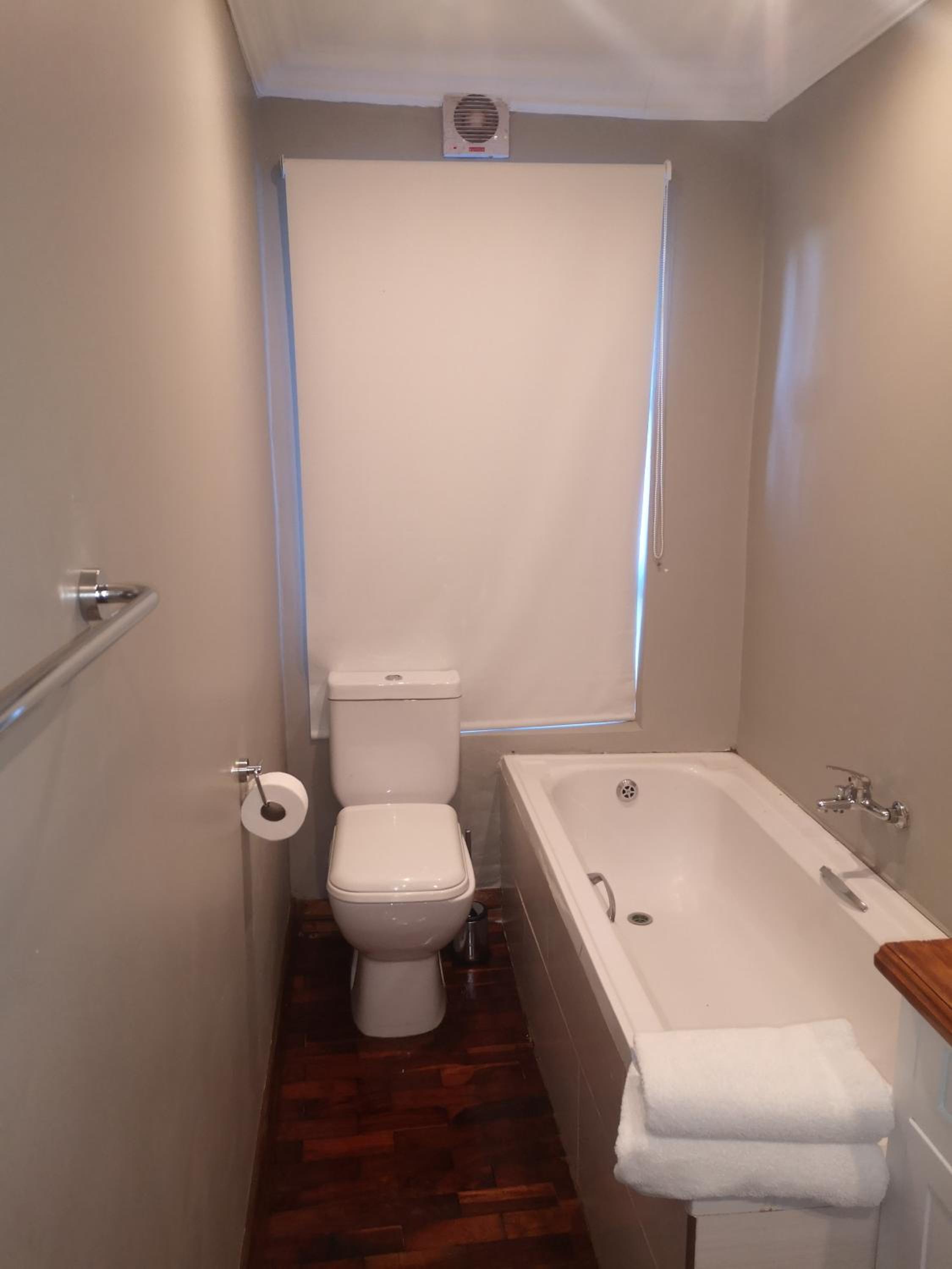 Deluxe Queen Room - Photo 22