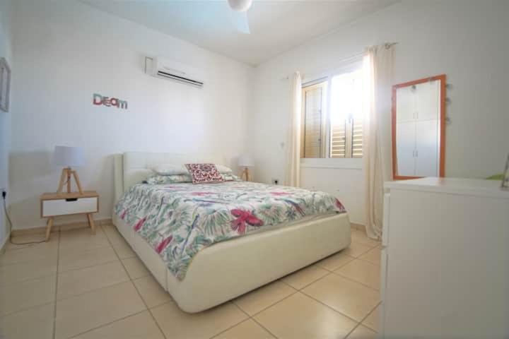 Three-Bedroom Premium Apartment with Balcony photo 2