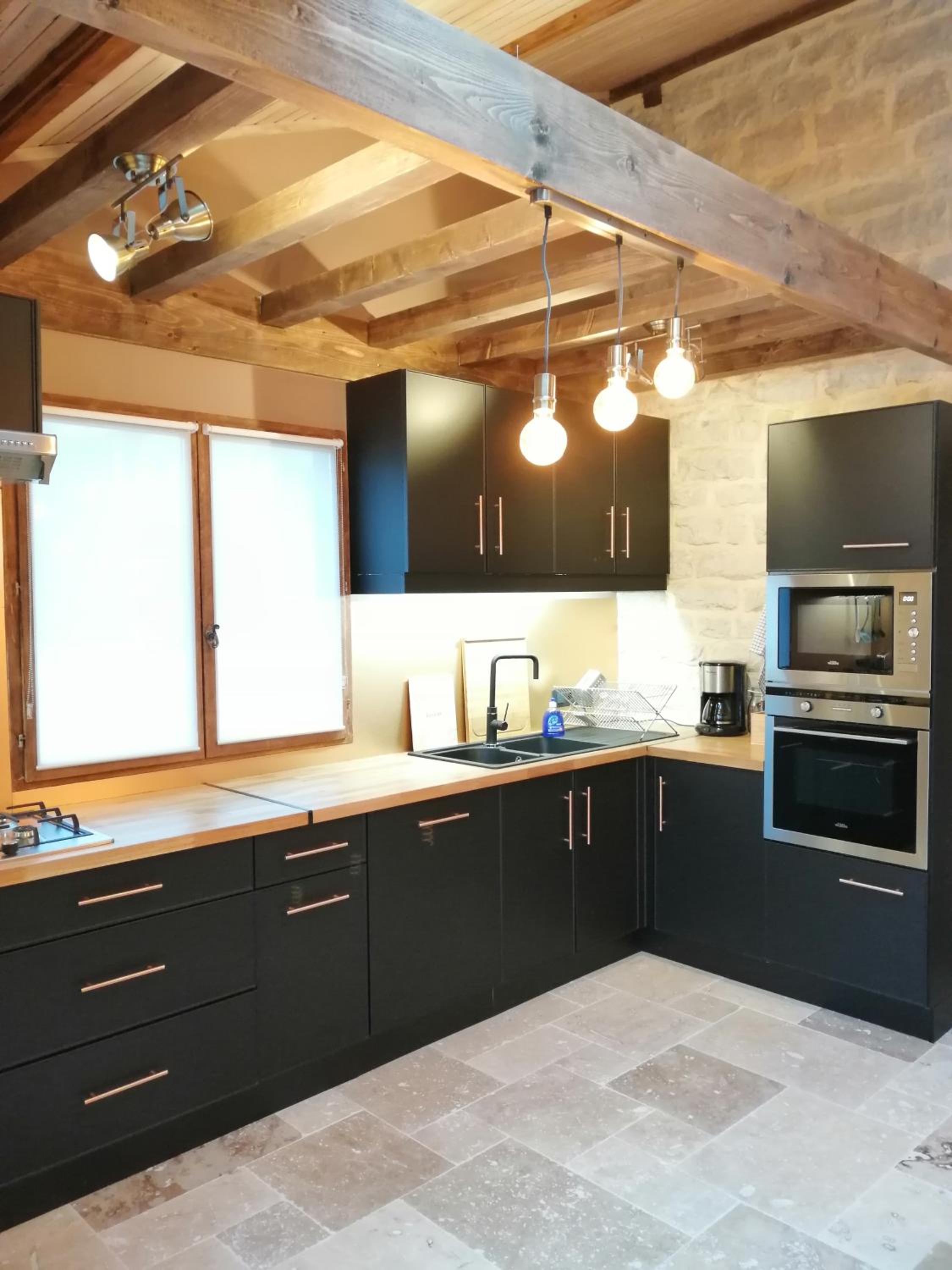 Two-Bedroom House - Photo 4