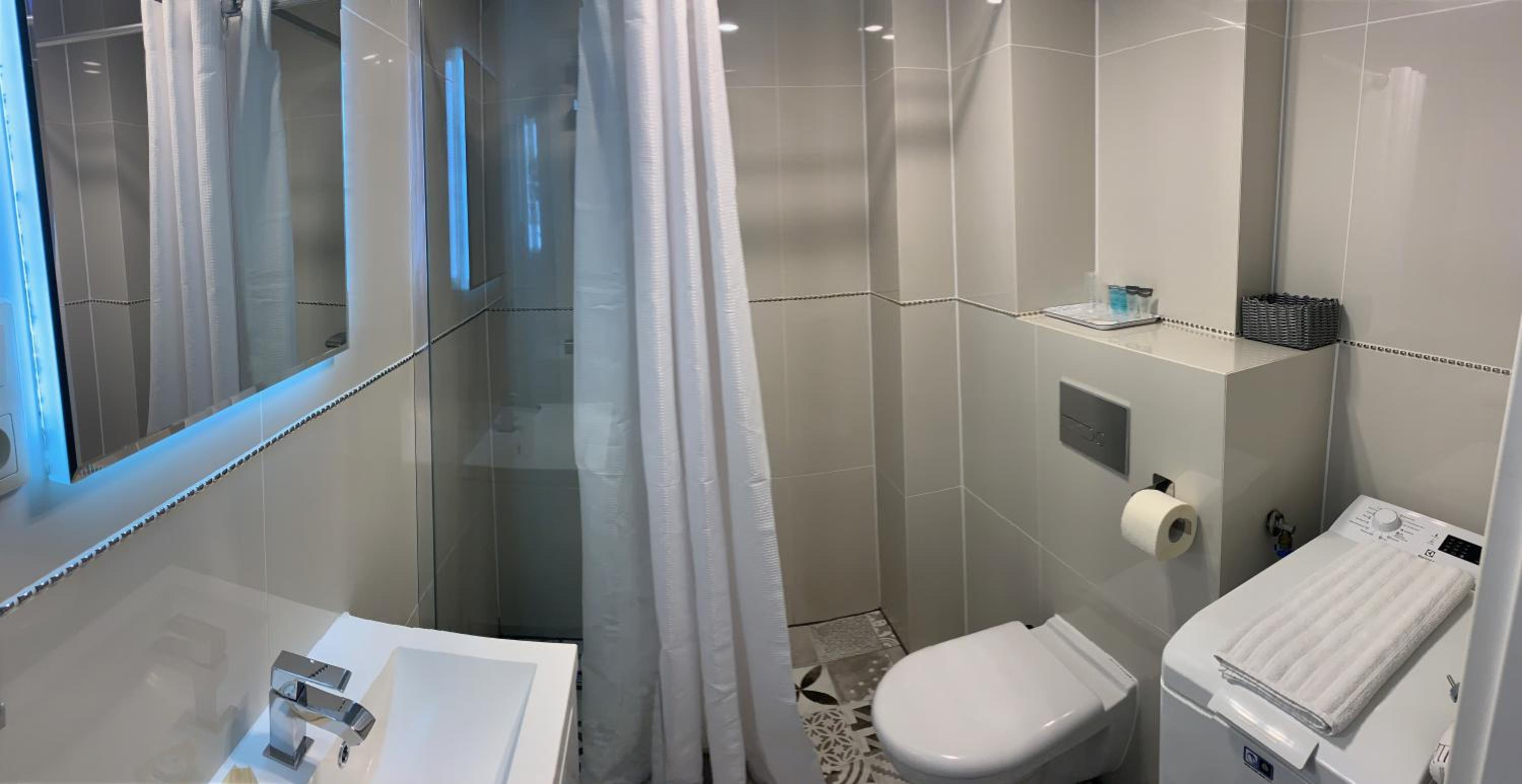 Deluxe Apartment - Photo 15