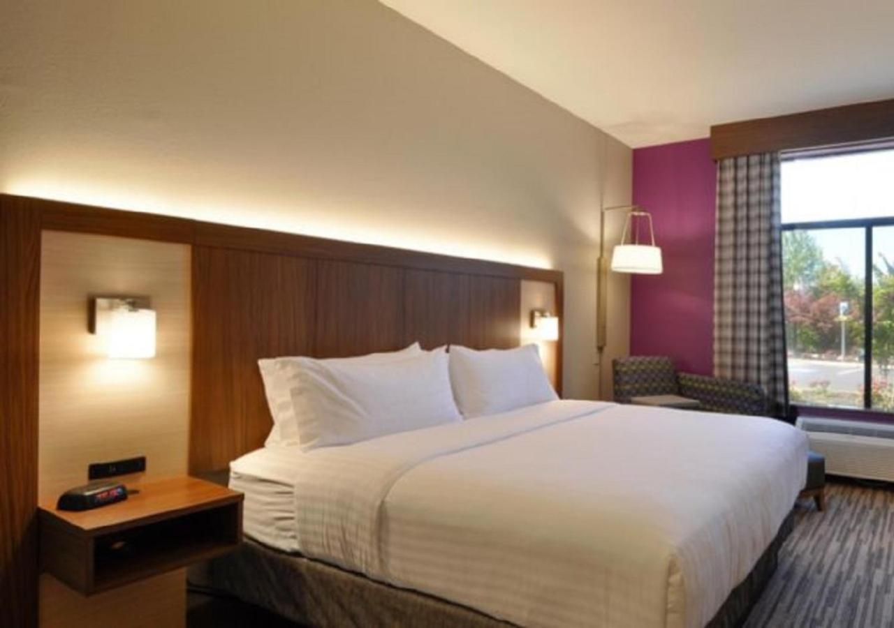 Standard King Room - Photo 1