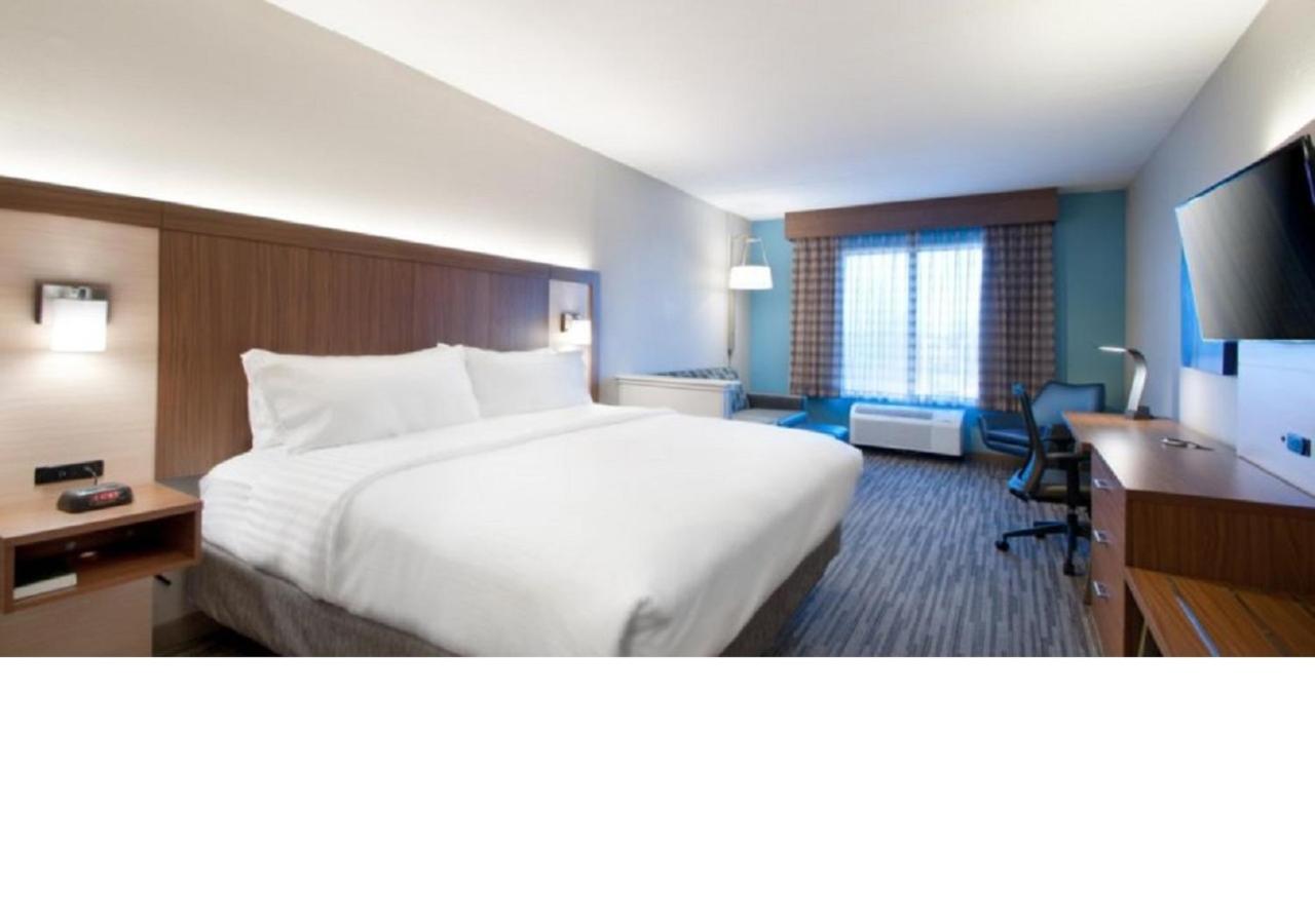 King Suite with Sofa Bed - Photo 1