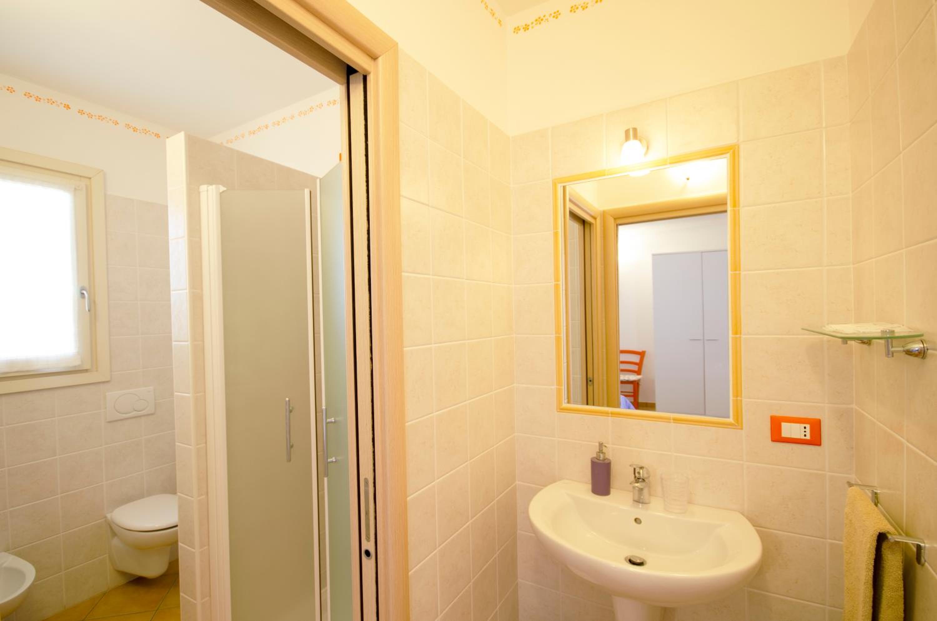 Double Room with Balcony photo 3