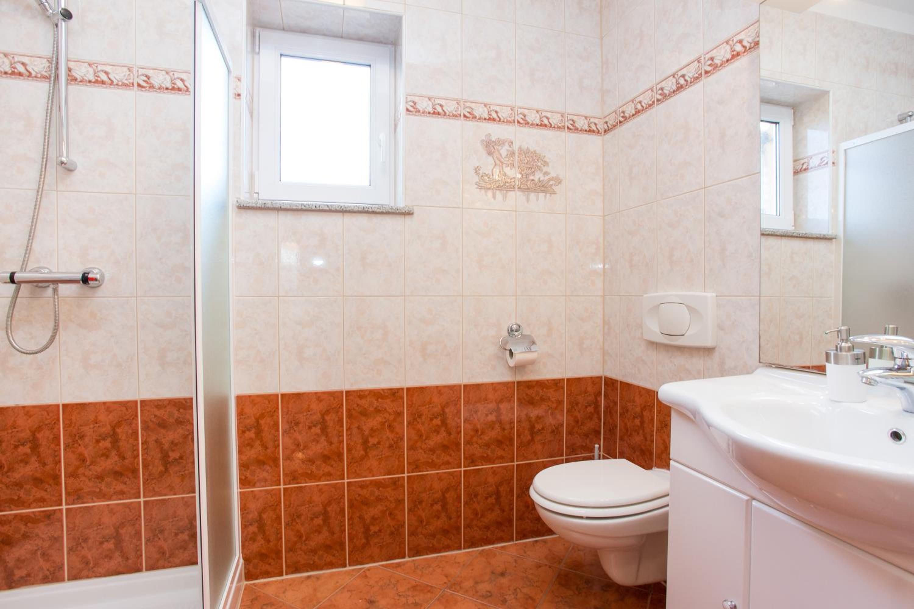 One-Bedroom Apartment with Balcony photo 2