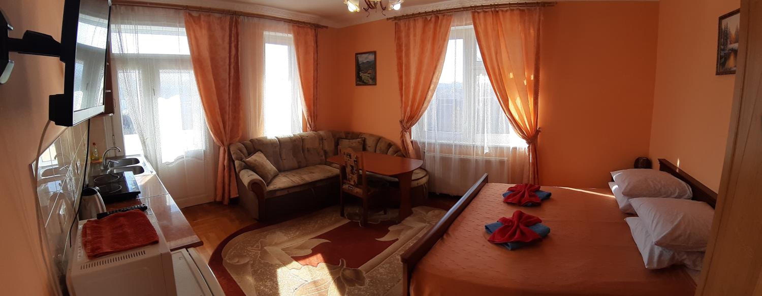 Triple Room with Private Bathroom photo 1
