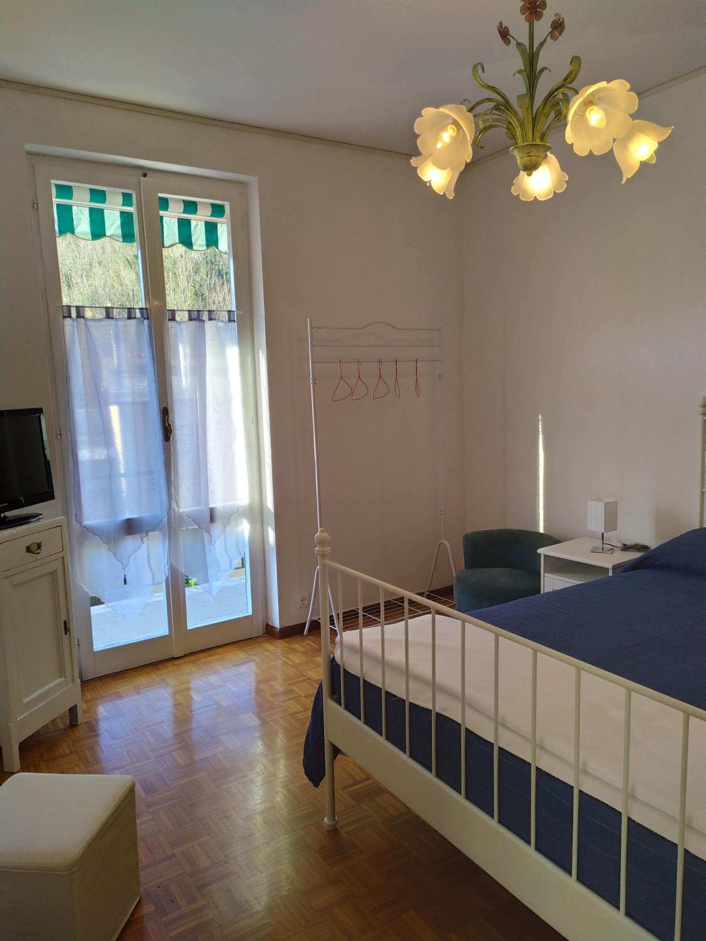 Two-Bedroom Apartment - Photo 17
