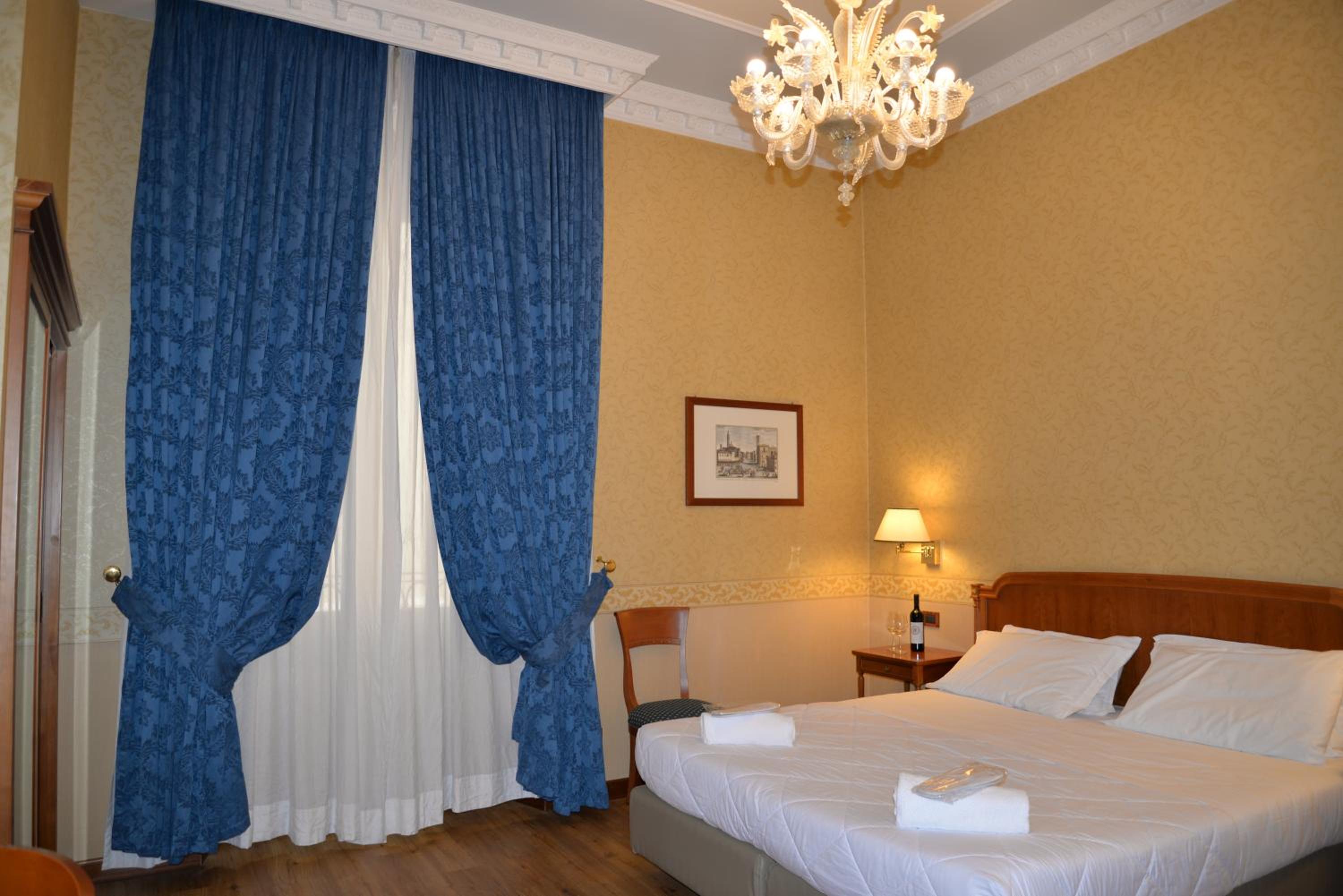 Single Room with Bathroom