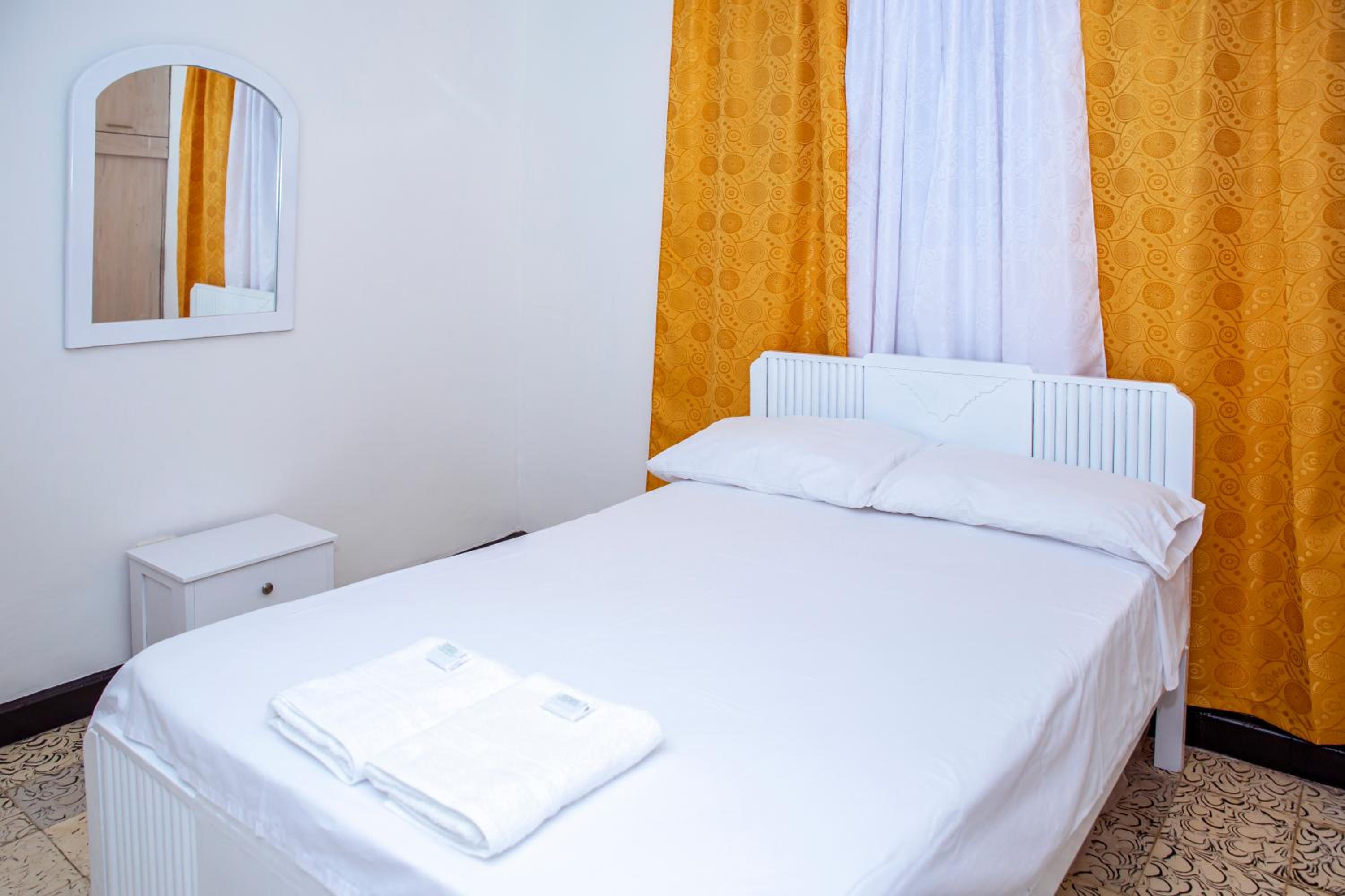 Double Room with Shared Bathroom