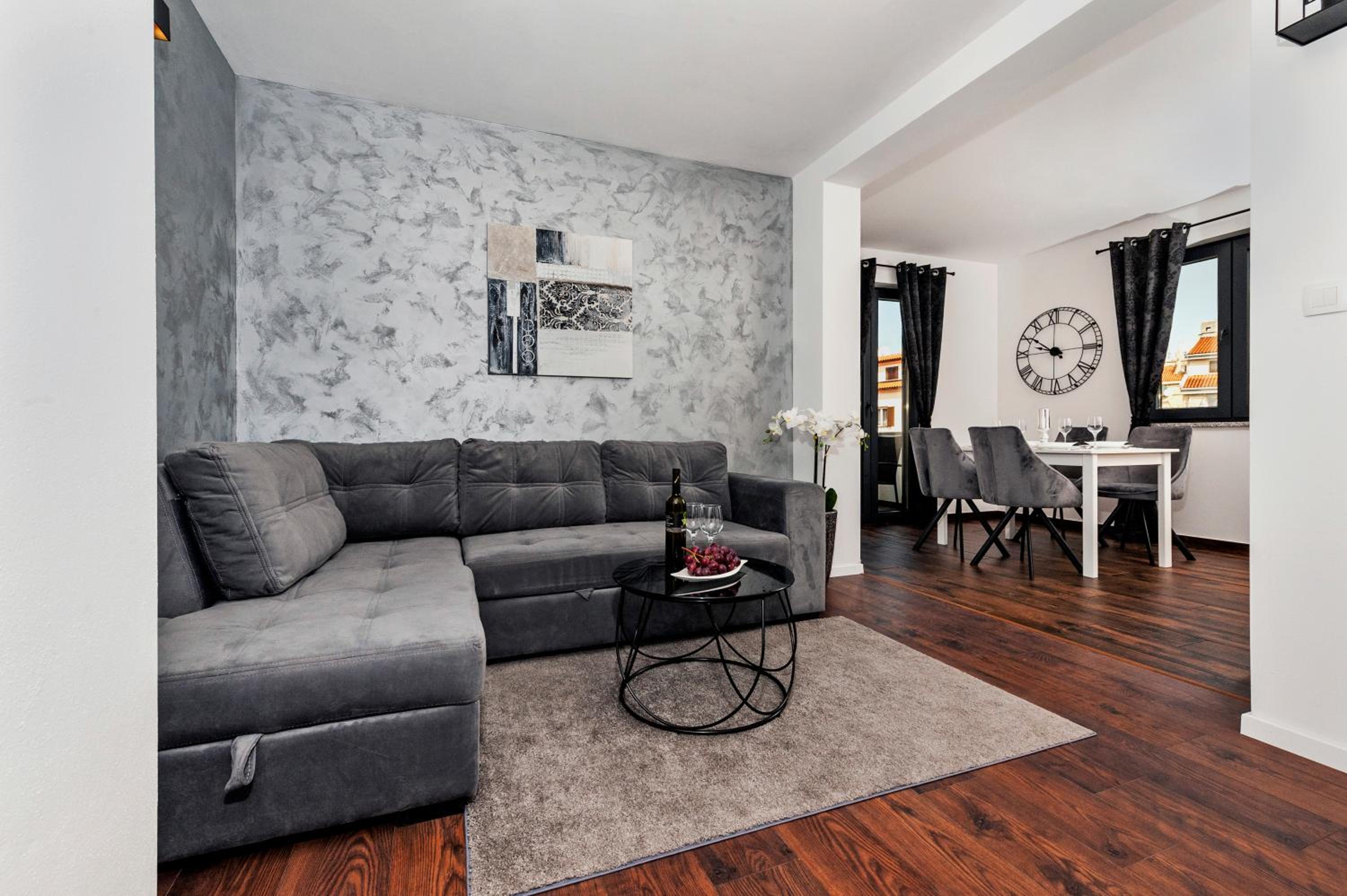 Deluxe Apartment with Terrace photo 1