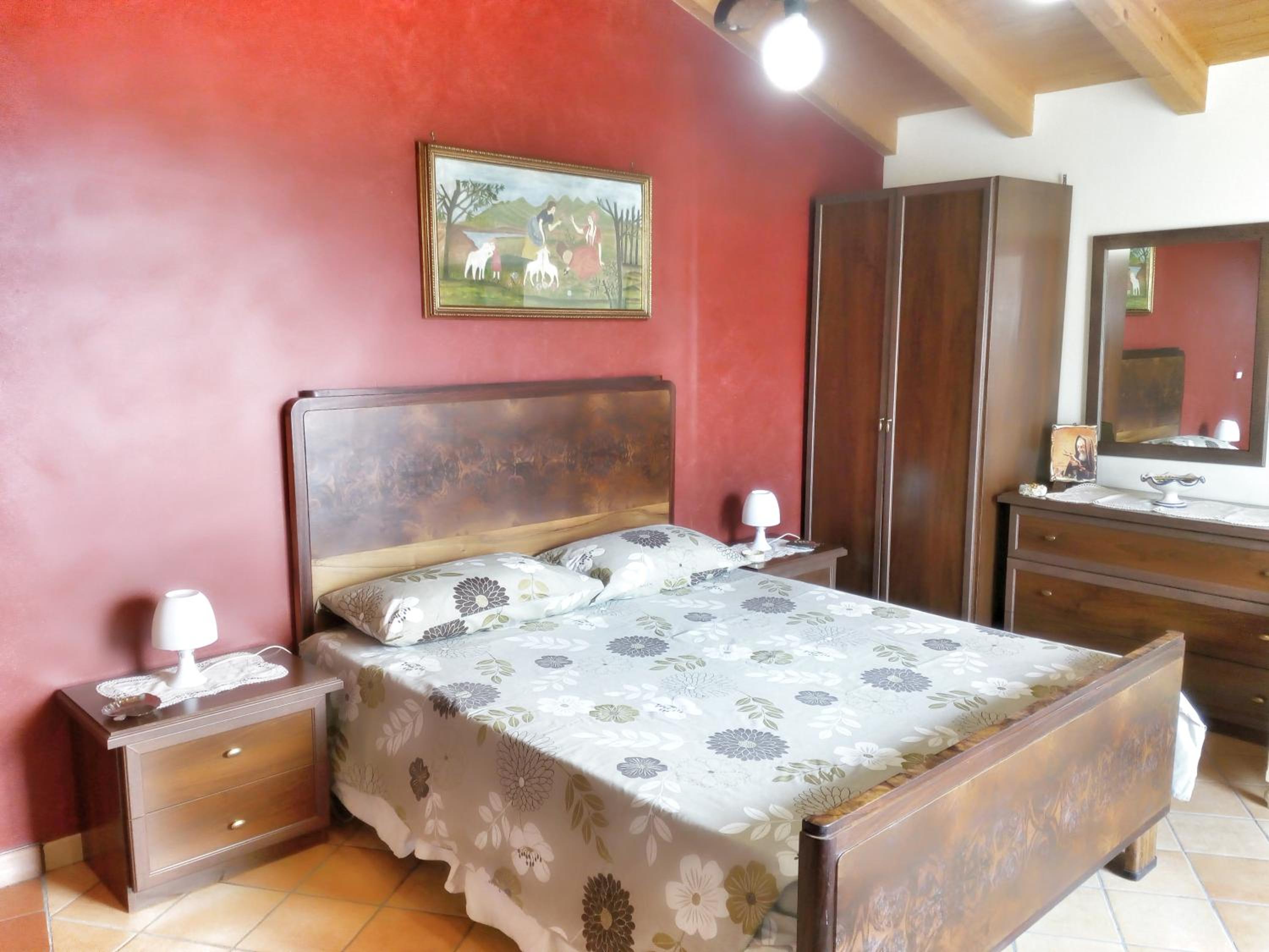 One-Bedroom House photo 1