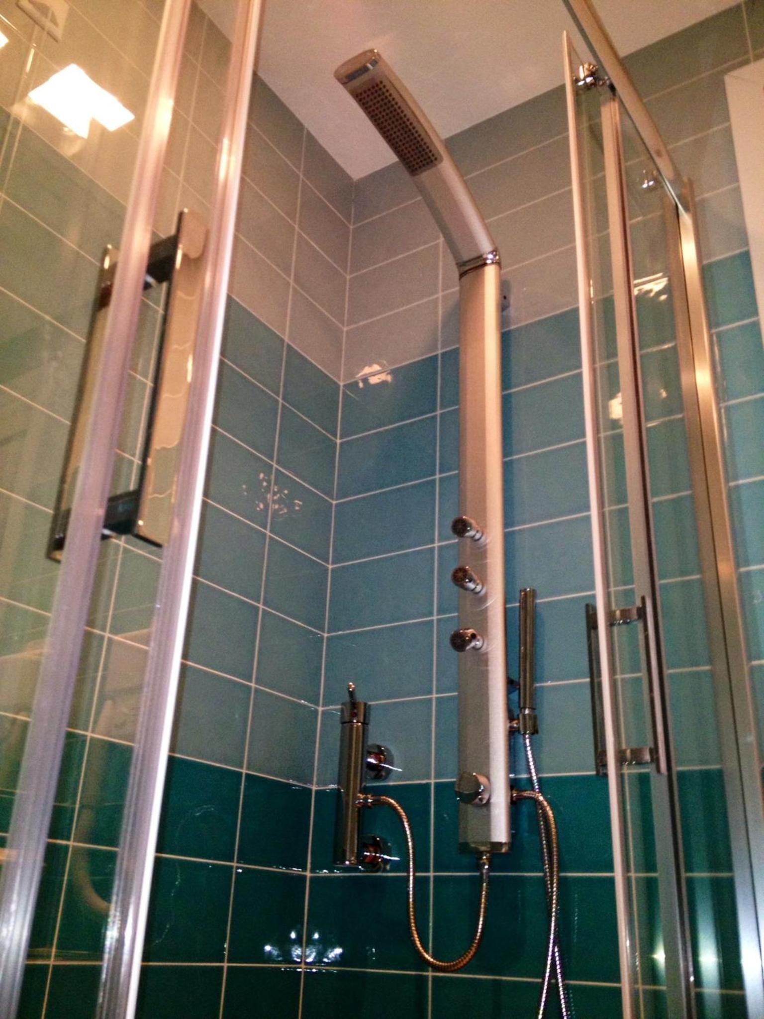 Deluxe Double or Twin Room - Photo 5