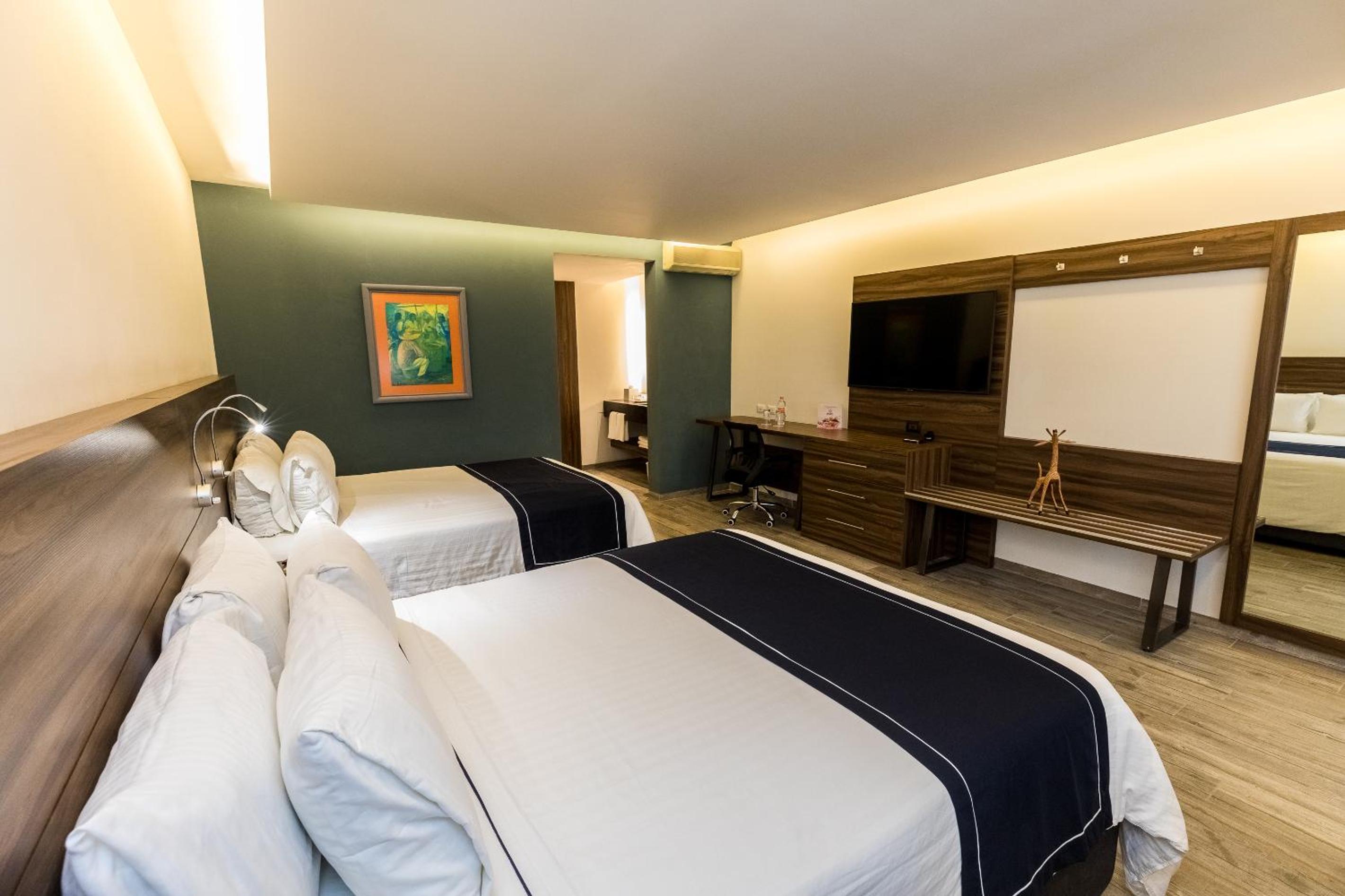 Junior Suite With Two Double Beds photo 2