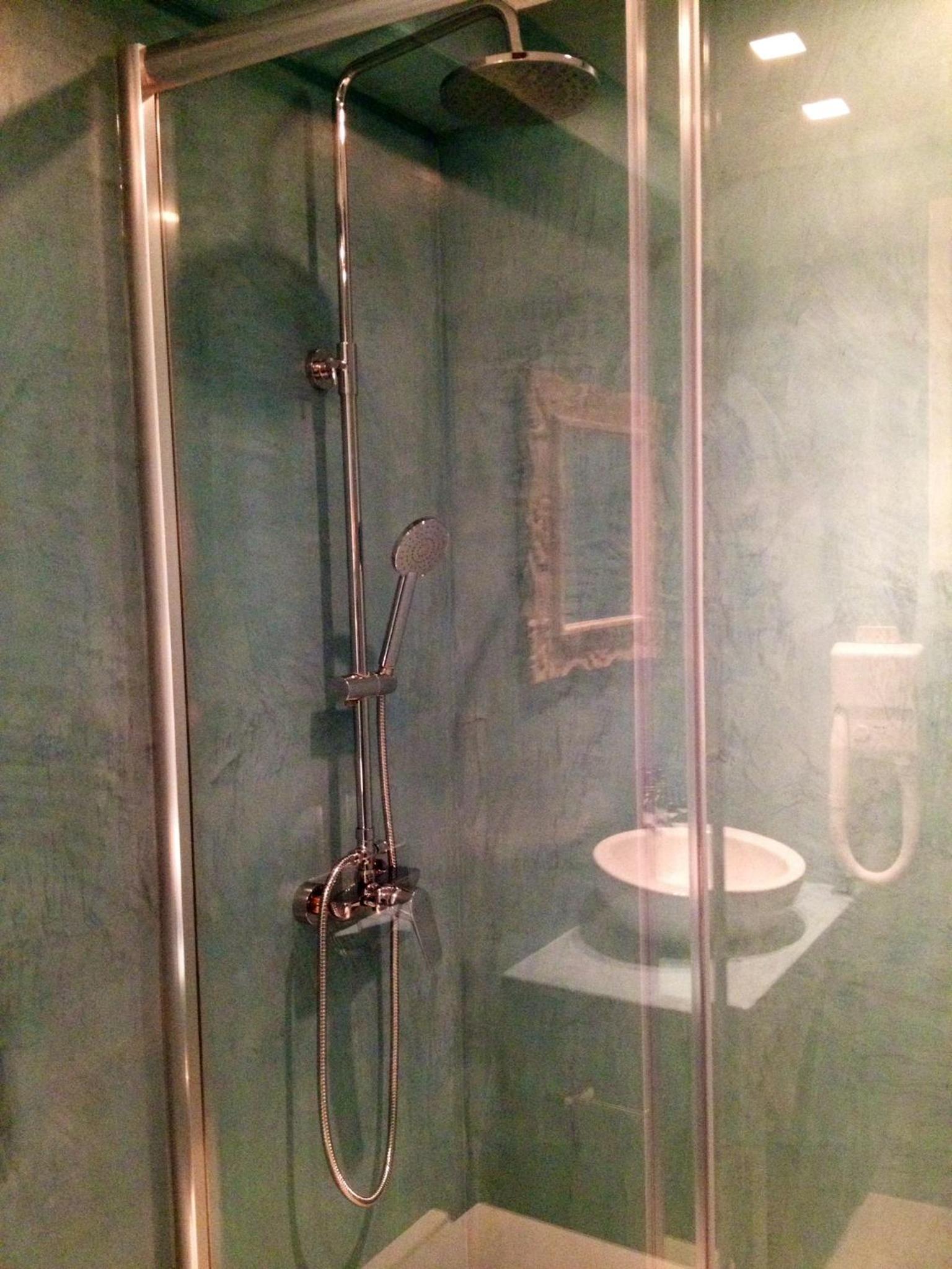 Deluxe Double or Twin Room - Photo 2