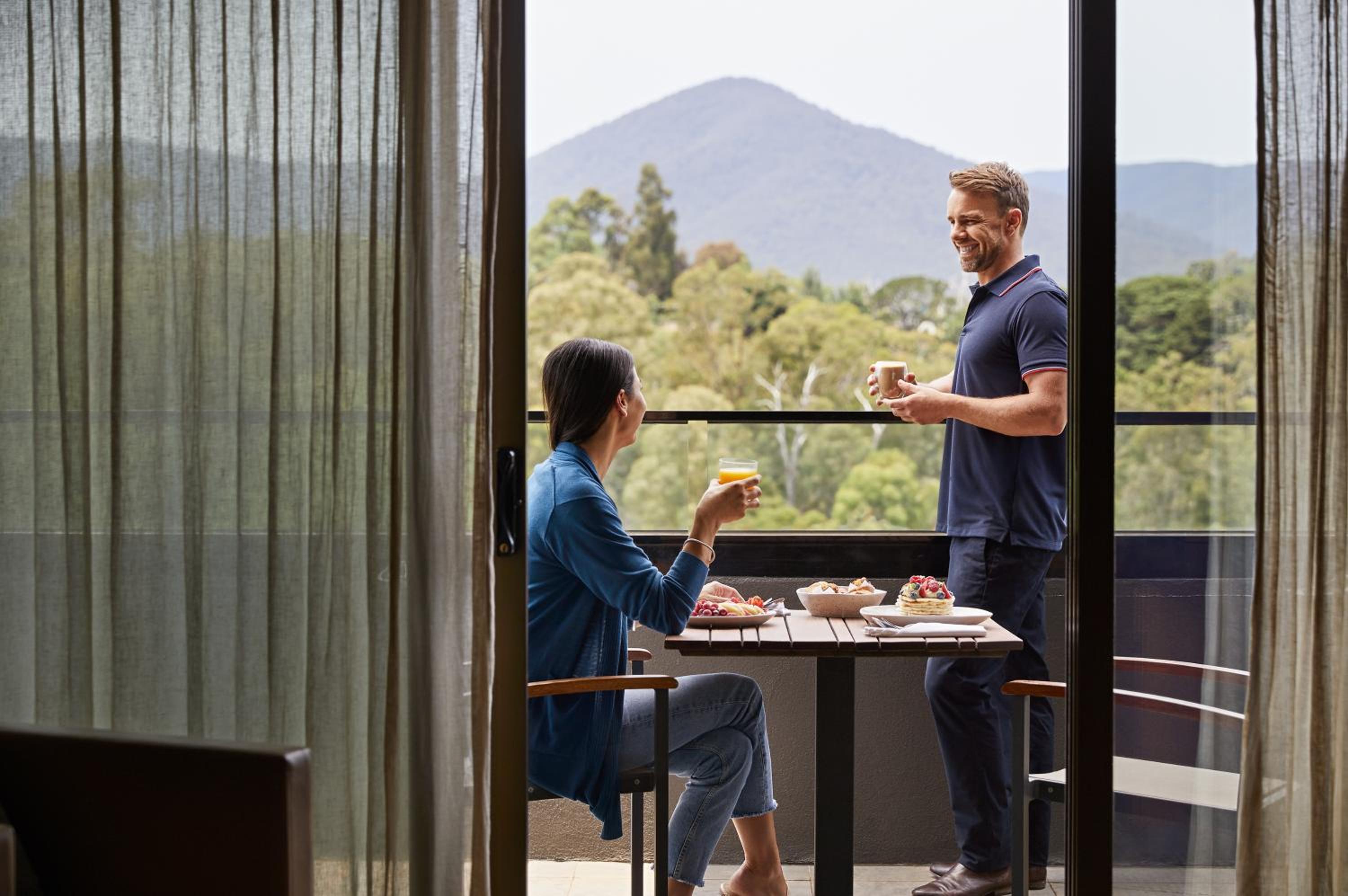 Premium Mountain View Room - Photo 5