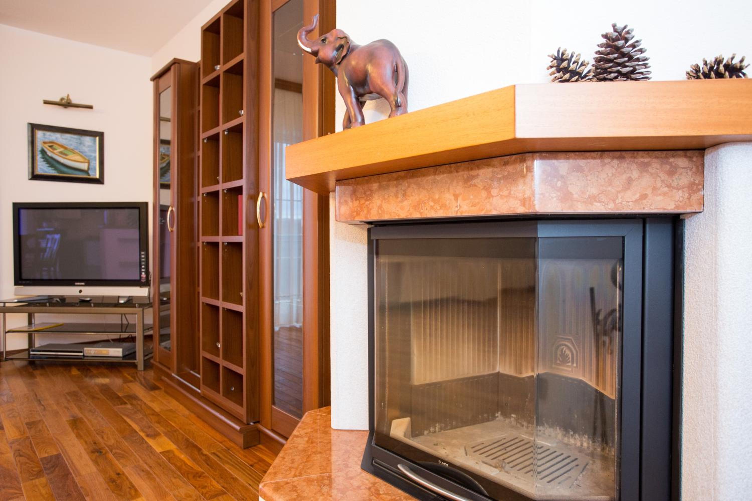 Comfort Two-Bedroom Apartment with Balcony photo 2