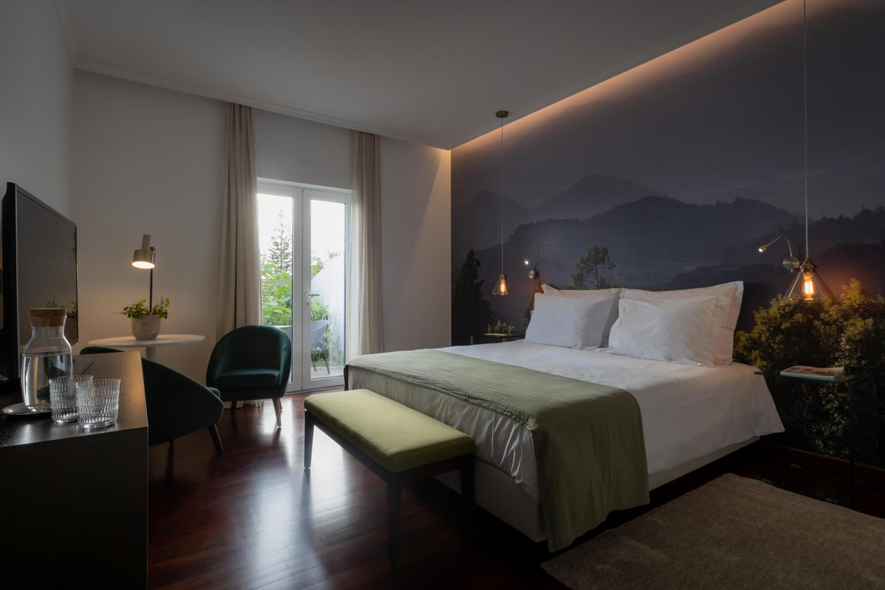 Standard Double Room - Photo 2